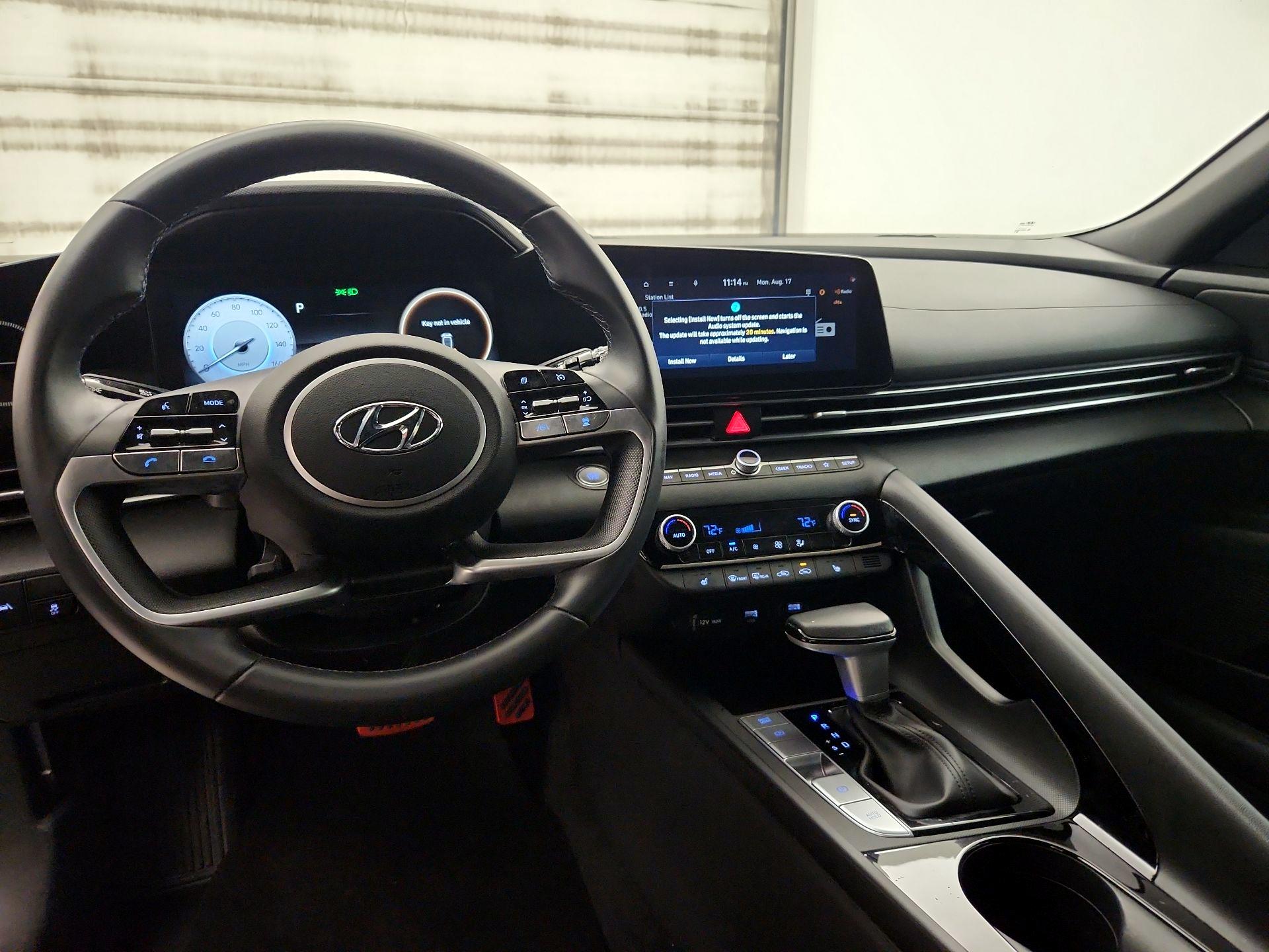 Thumbnail: 2023 Hyundai Elantra - 9