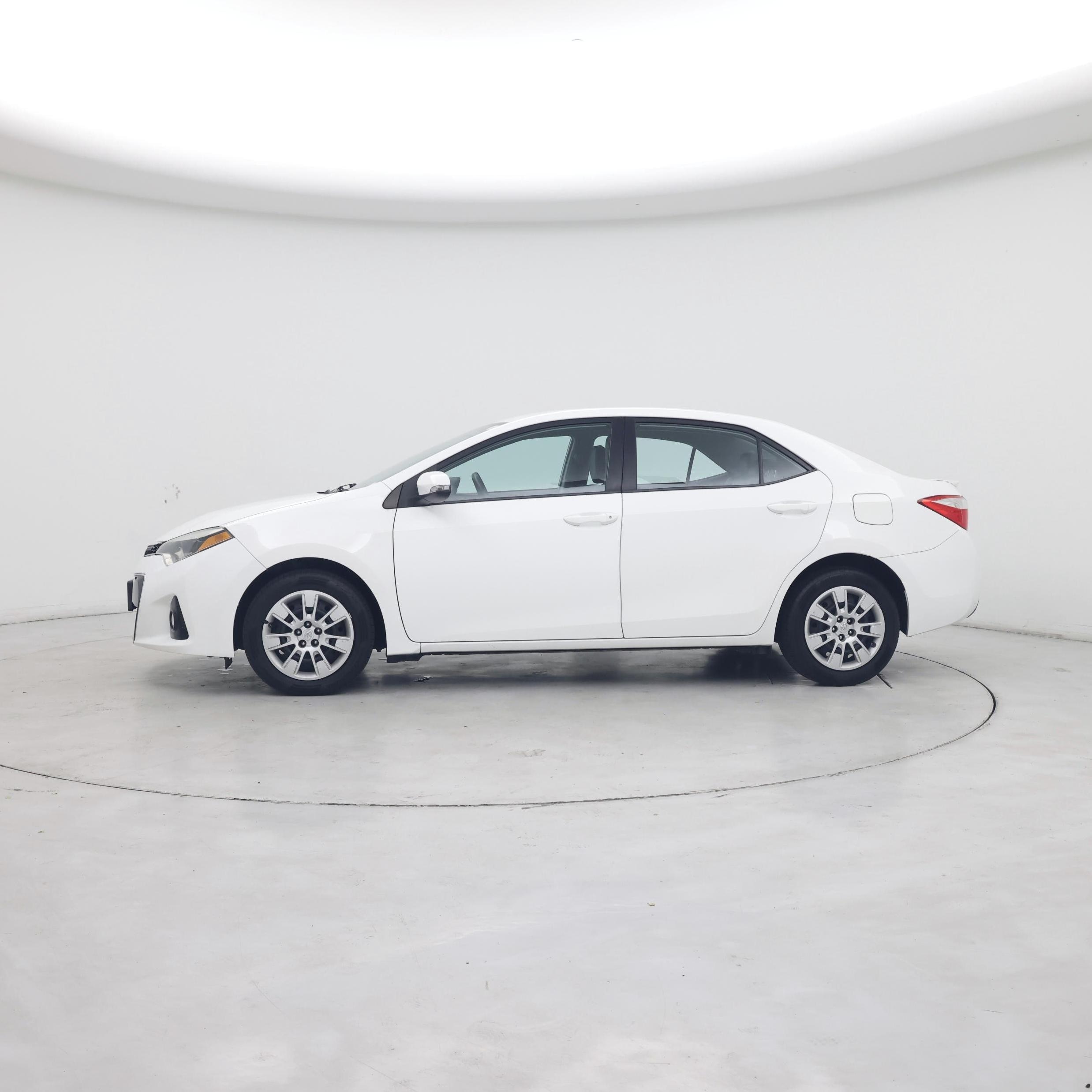 Thumbnail: 2016 Toyota Corolla - 3