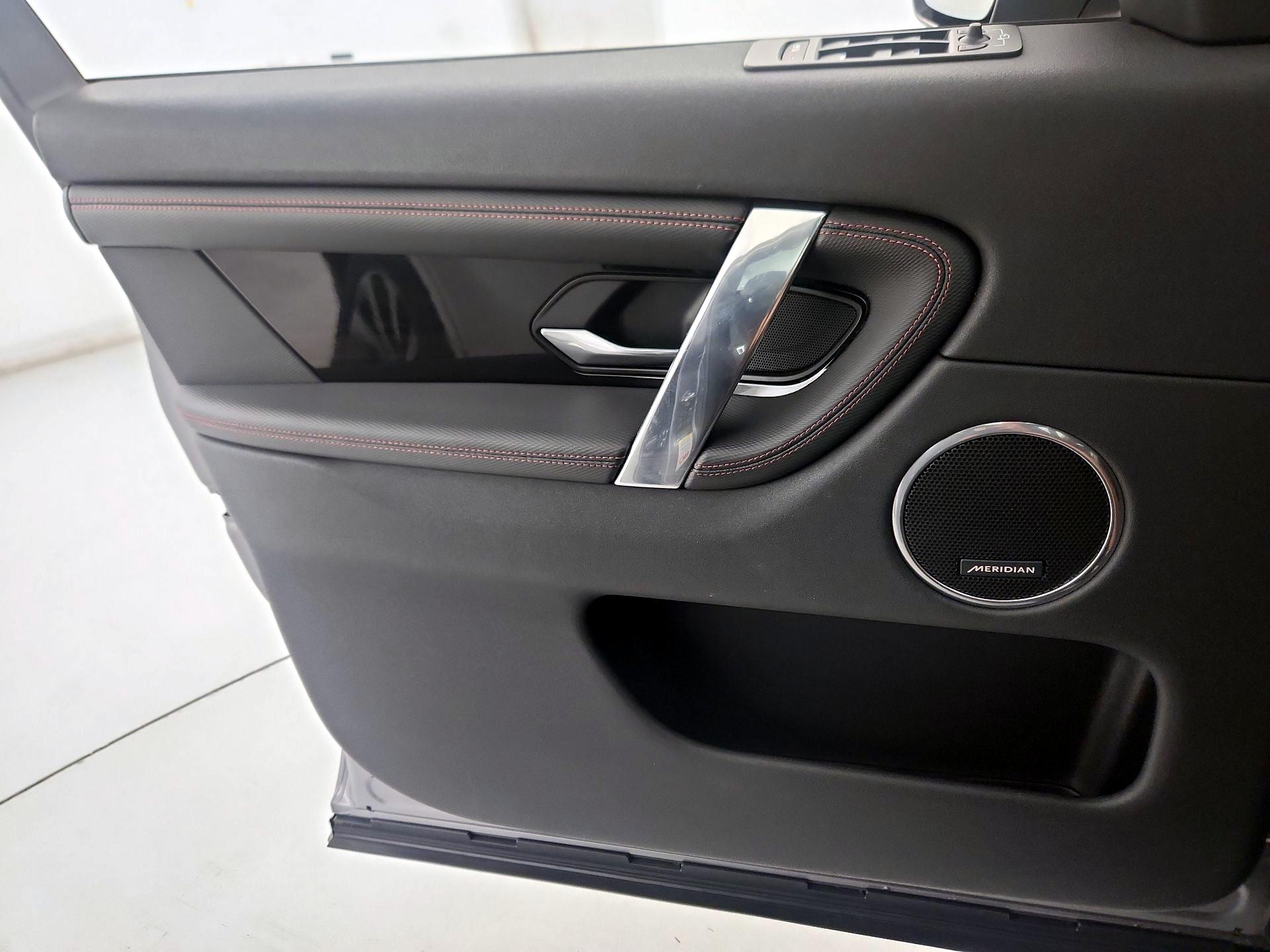 Thumbnail: 2023 Land Rover Discovery Sport - 12