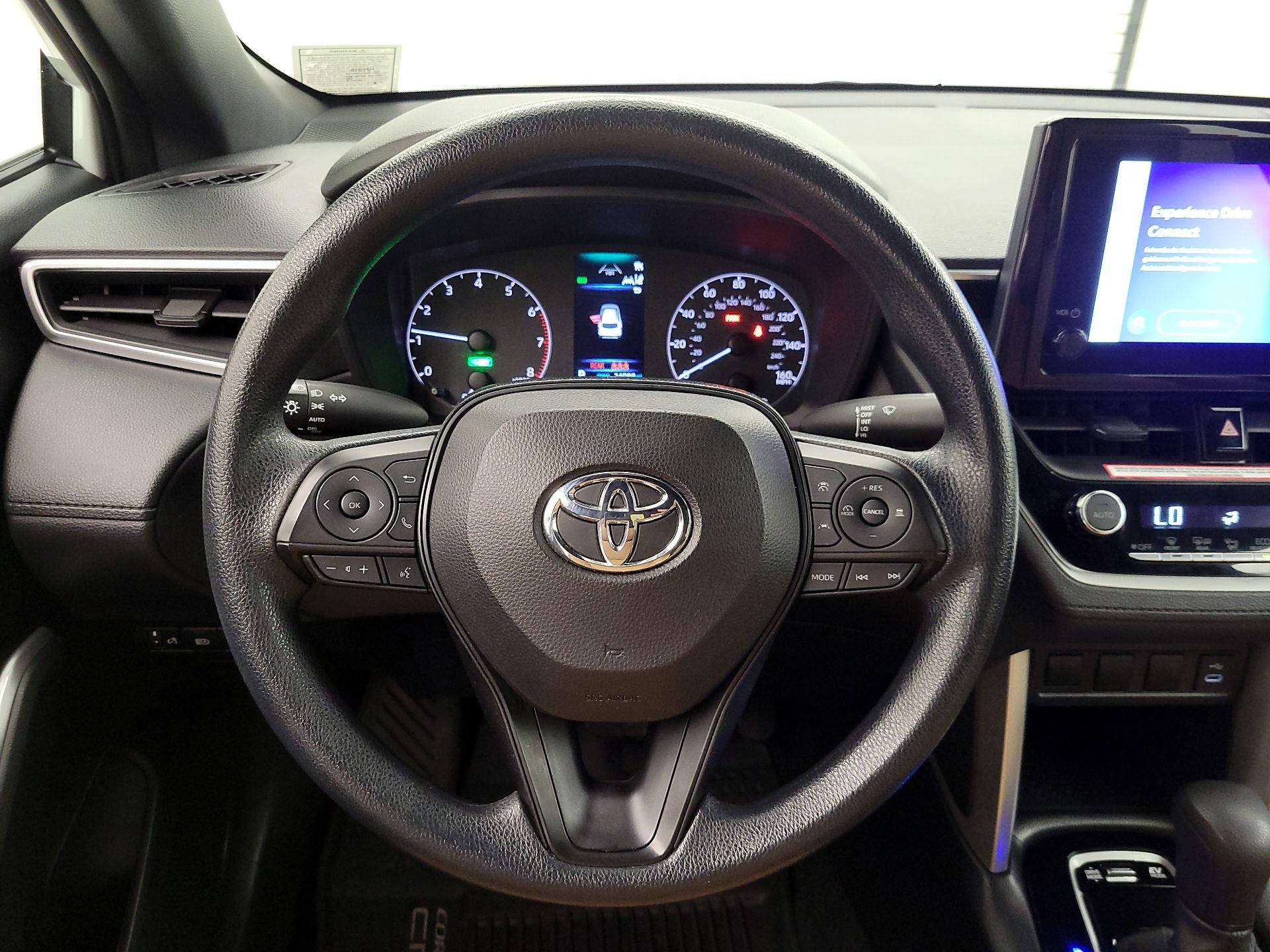 Thumbnail: 2023 Toyota Corolla Cross - 10