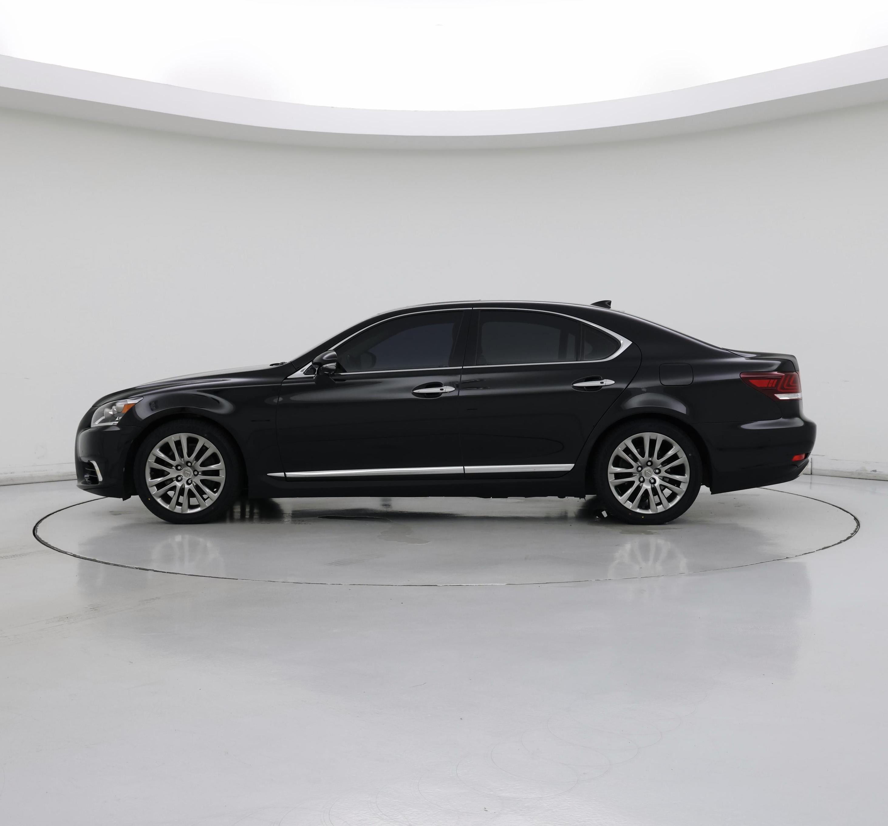 Thumbnail: 2017 Lexus LS - 3