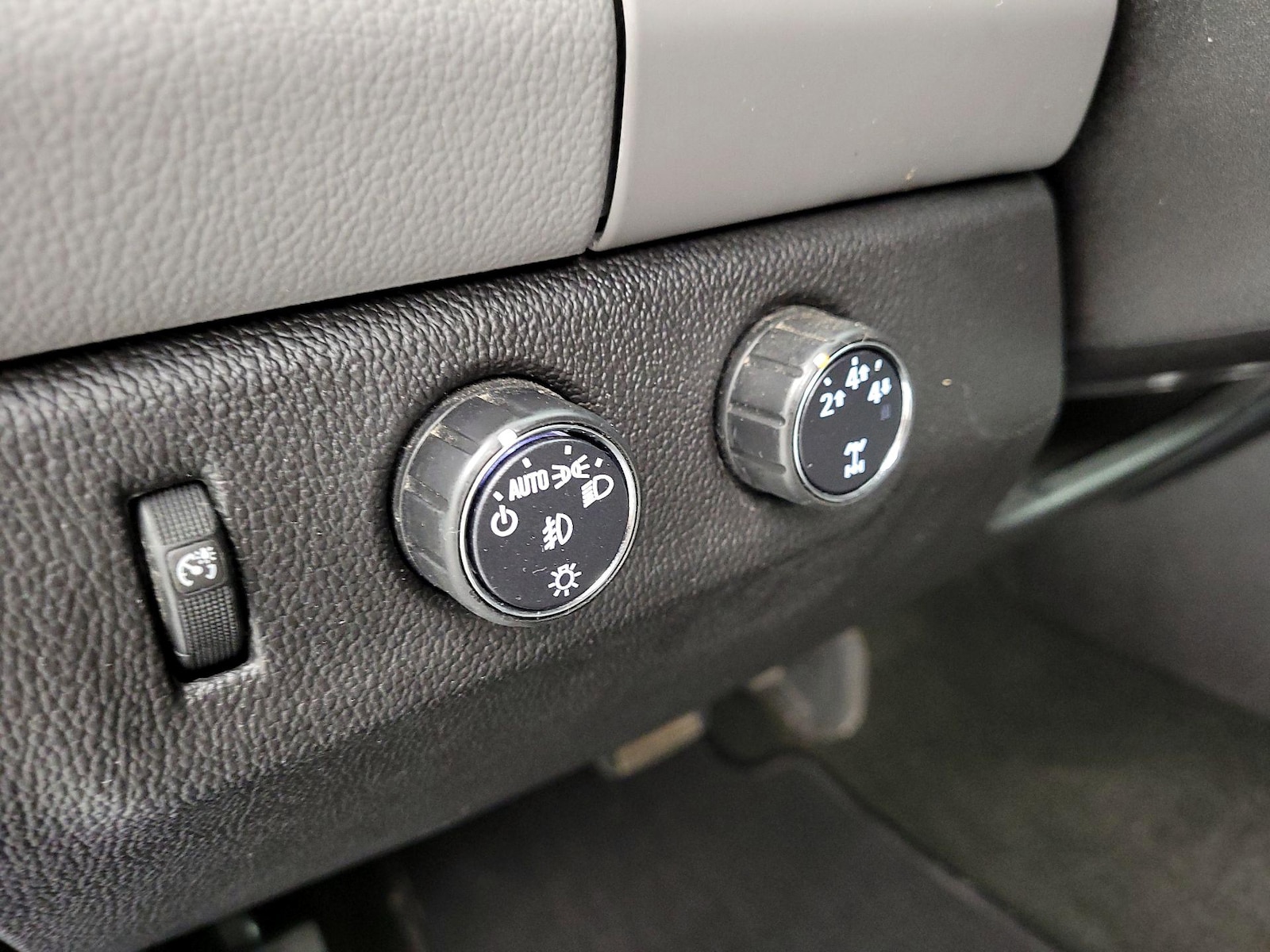 2016 Chevrolet Colorado LT - Photo 14