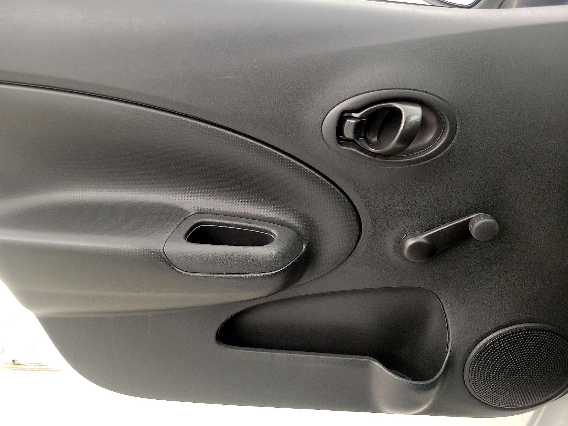Thumbnail: 2016 Nissan Versa Note - 12
