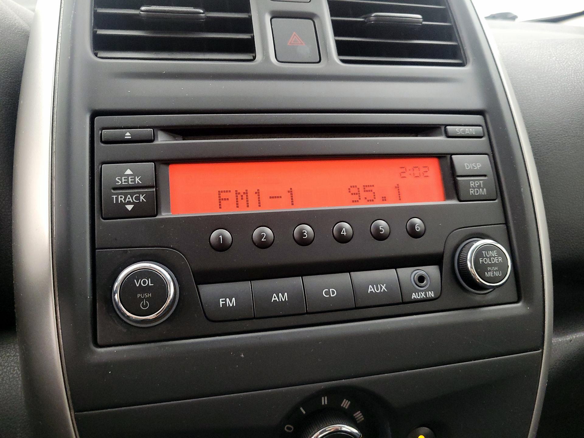 Thumbnail: 2016 Nissan Versa Note - 14