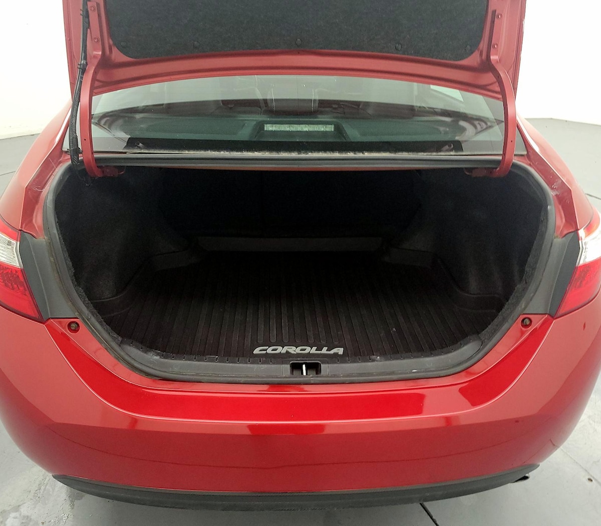 Trunk/Cargo (Seats Up)