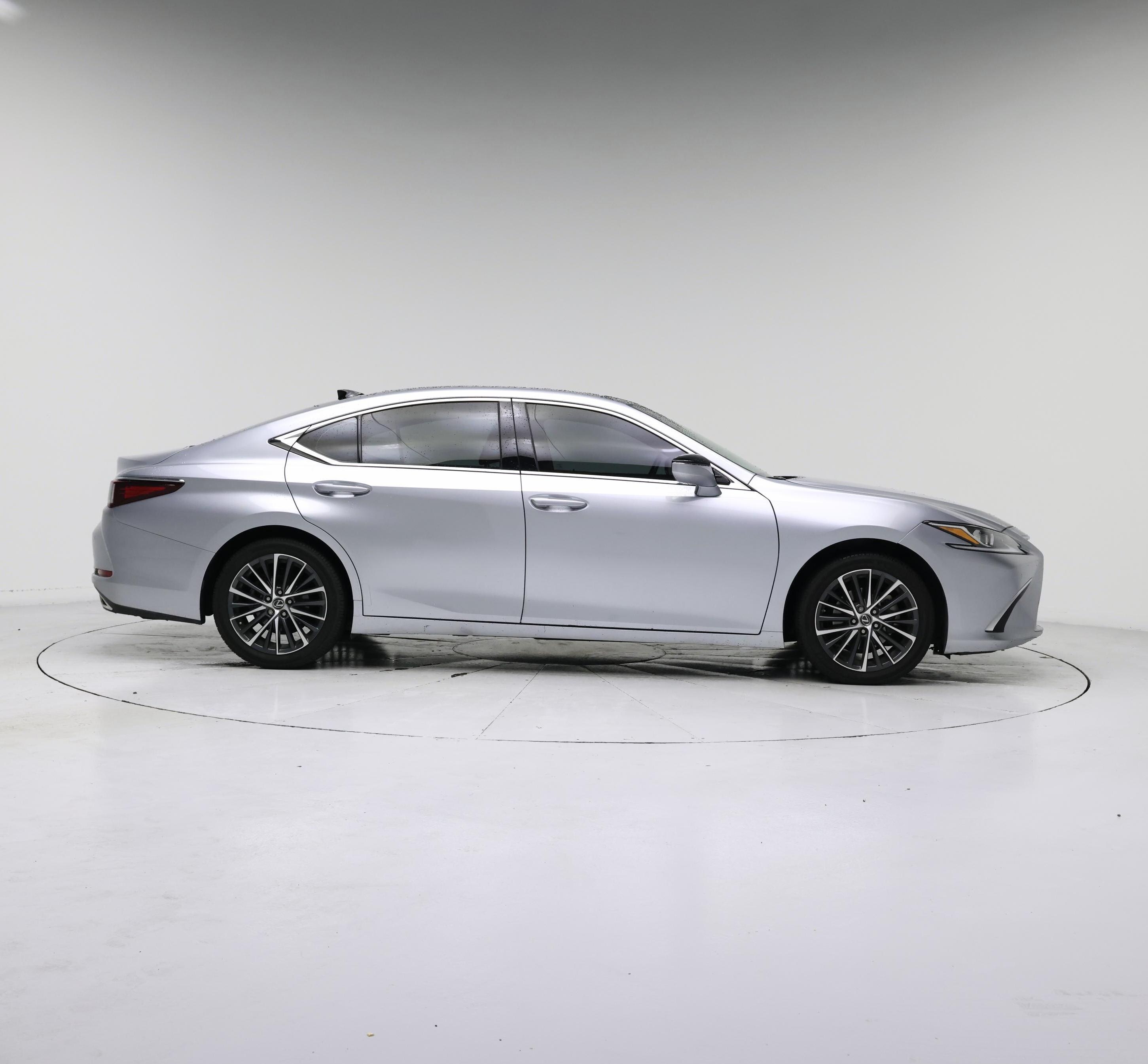Thumbnail: 2023 Lexus ES - 7