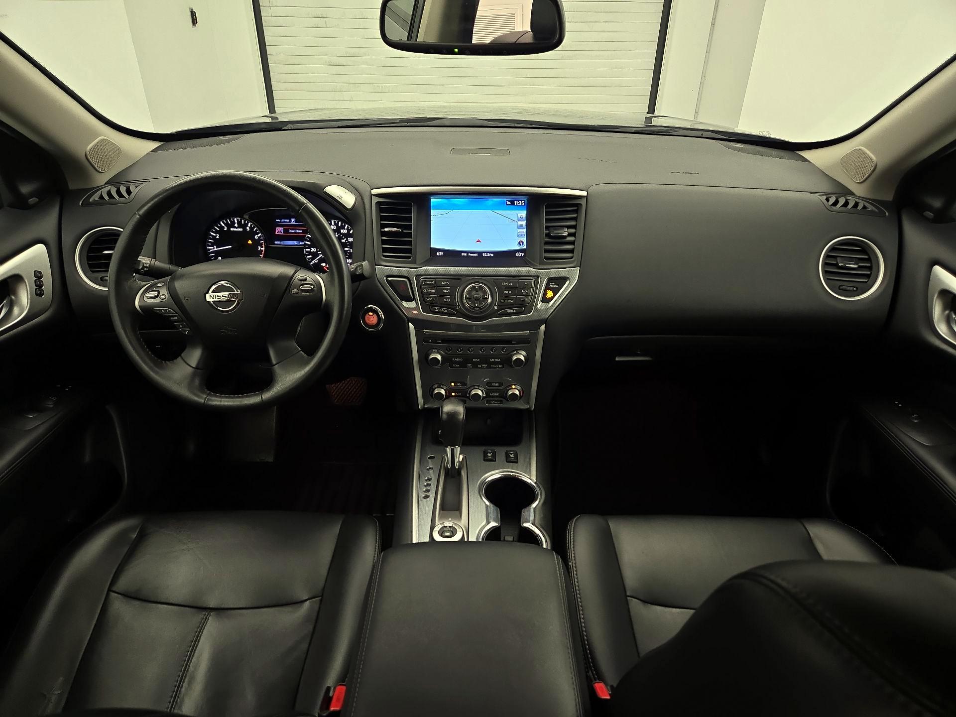 Thumbnail: 2017 Nissan Pathfinder - 9