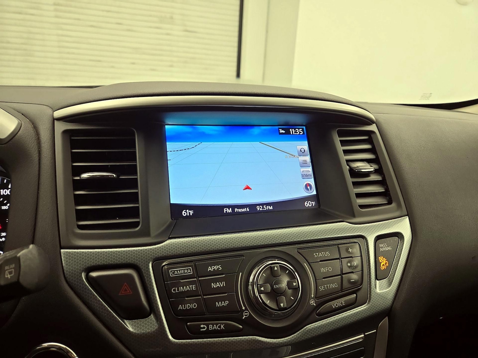 2017 Nissan Pathfinder SL - Photo 15