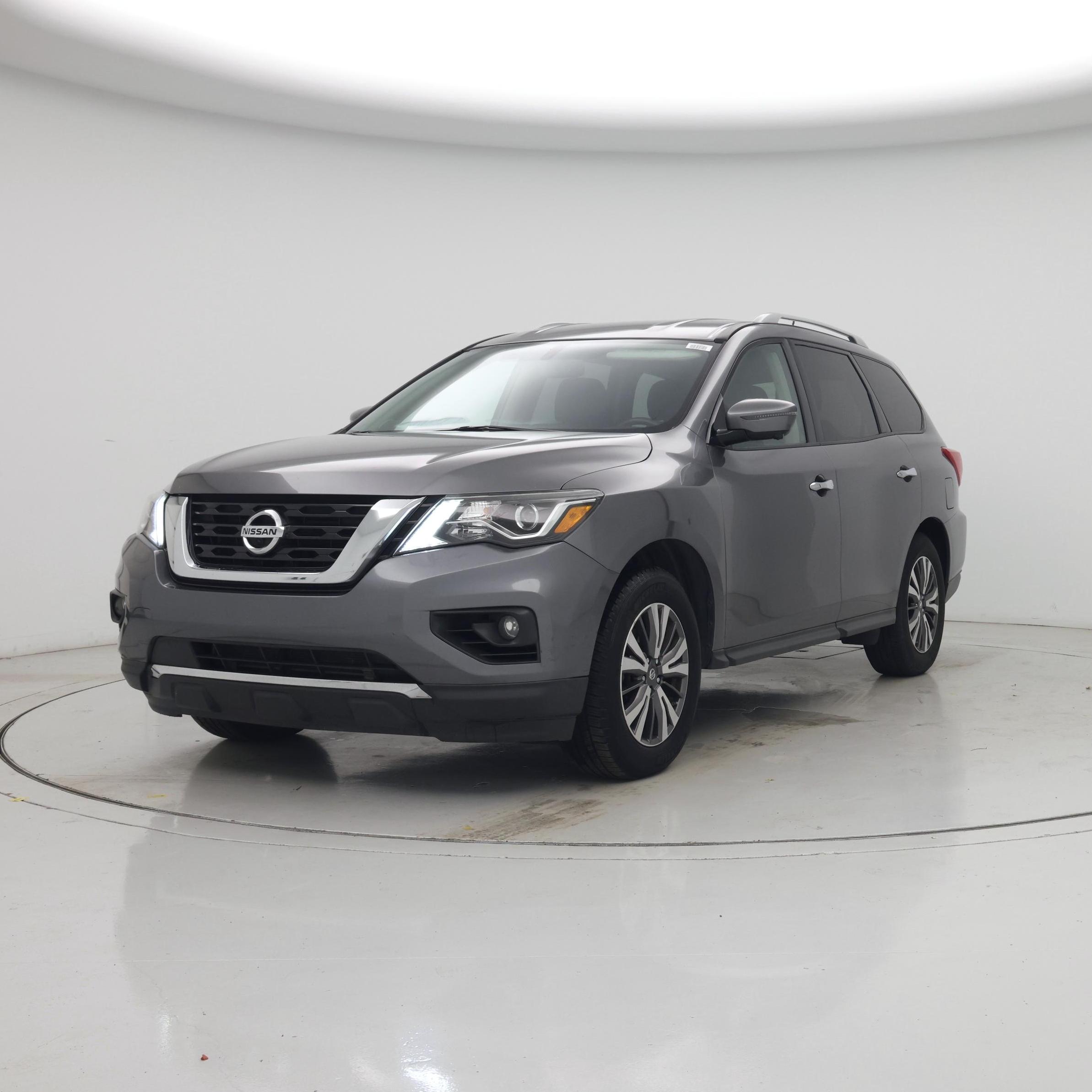 Thumbnail: 2017 Nissan Pathfinder - 4