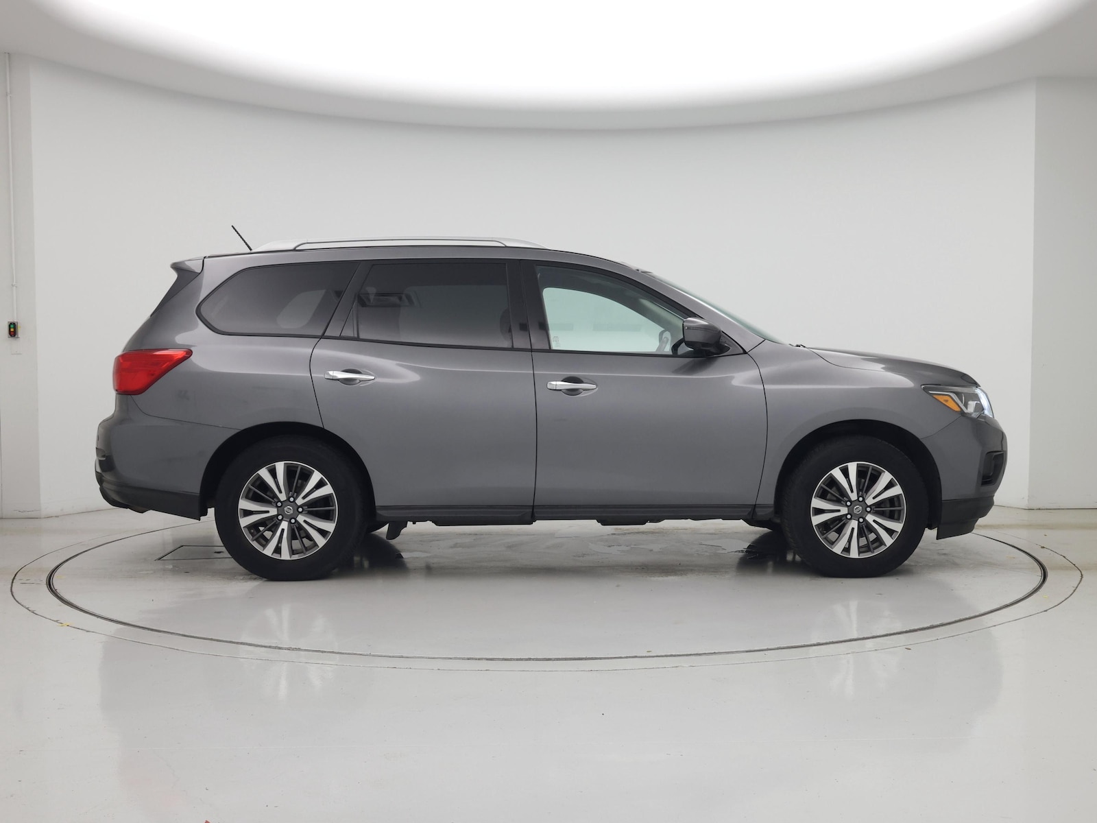 2017 Nissan Pathfinder SL - Photo 8