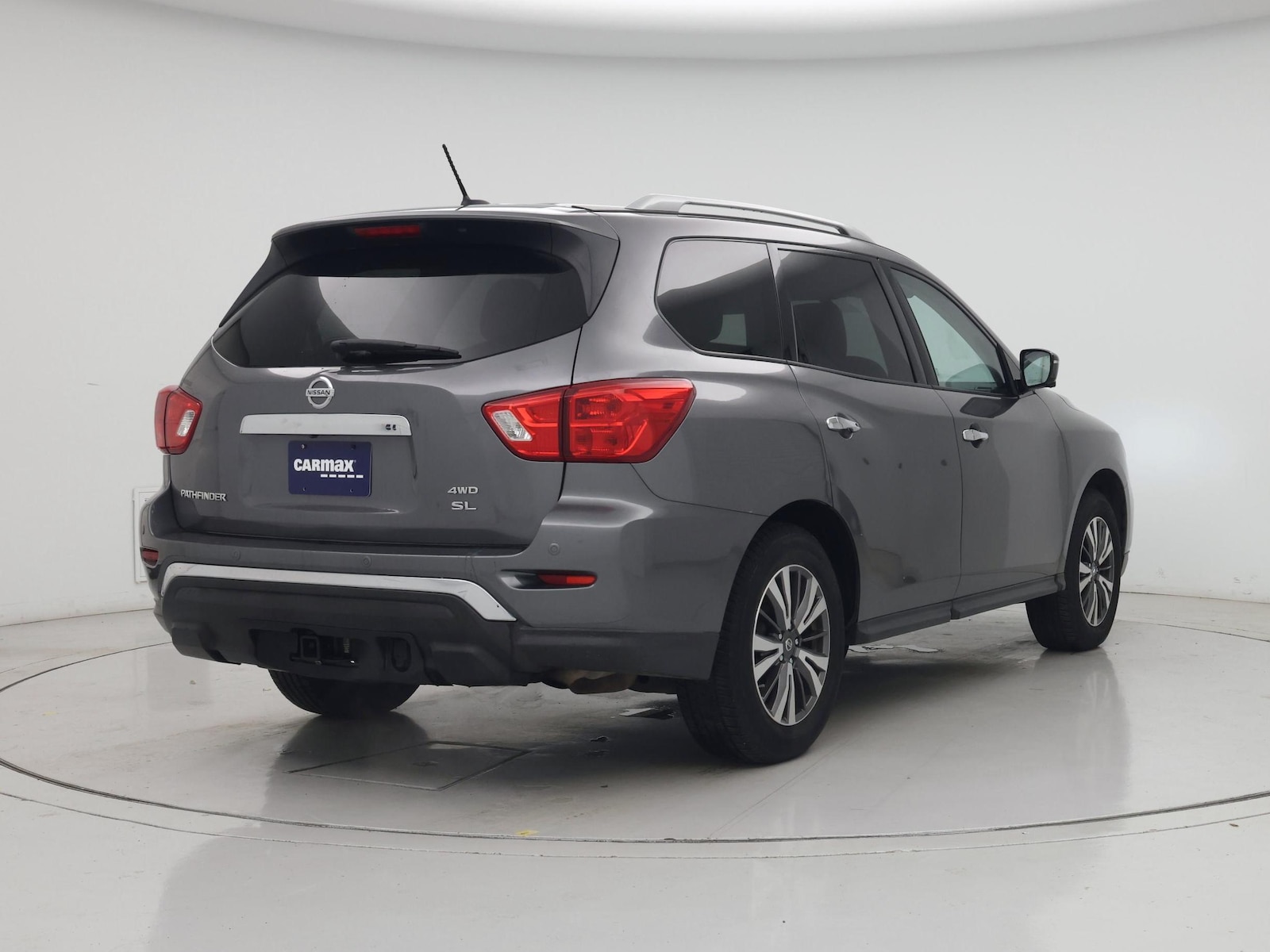2017 Nissan Pathfinder SL - Photo 9