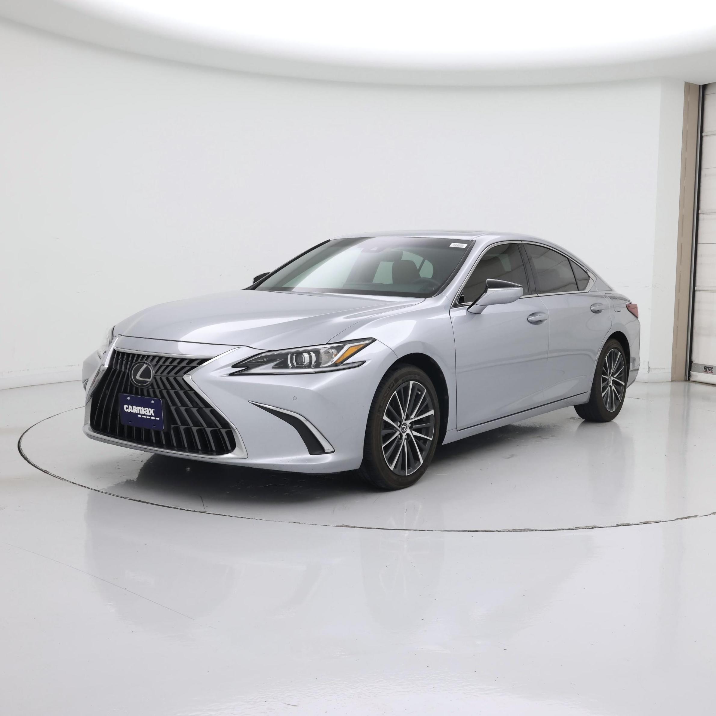 Thumbnail: 2023 Lexus ES - 4