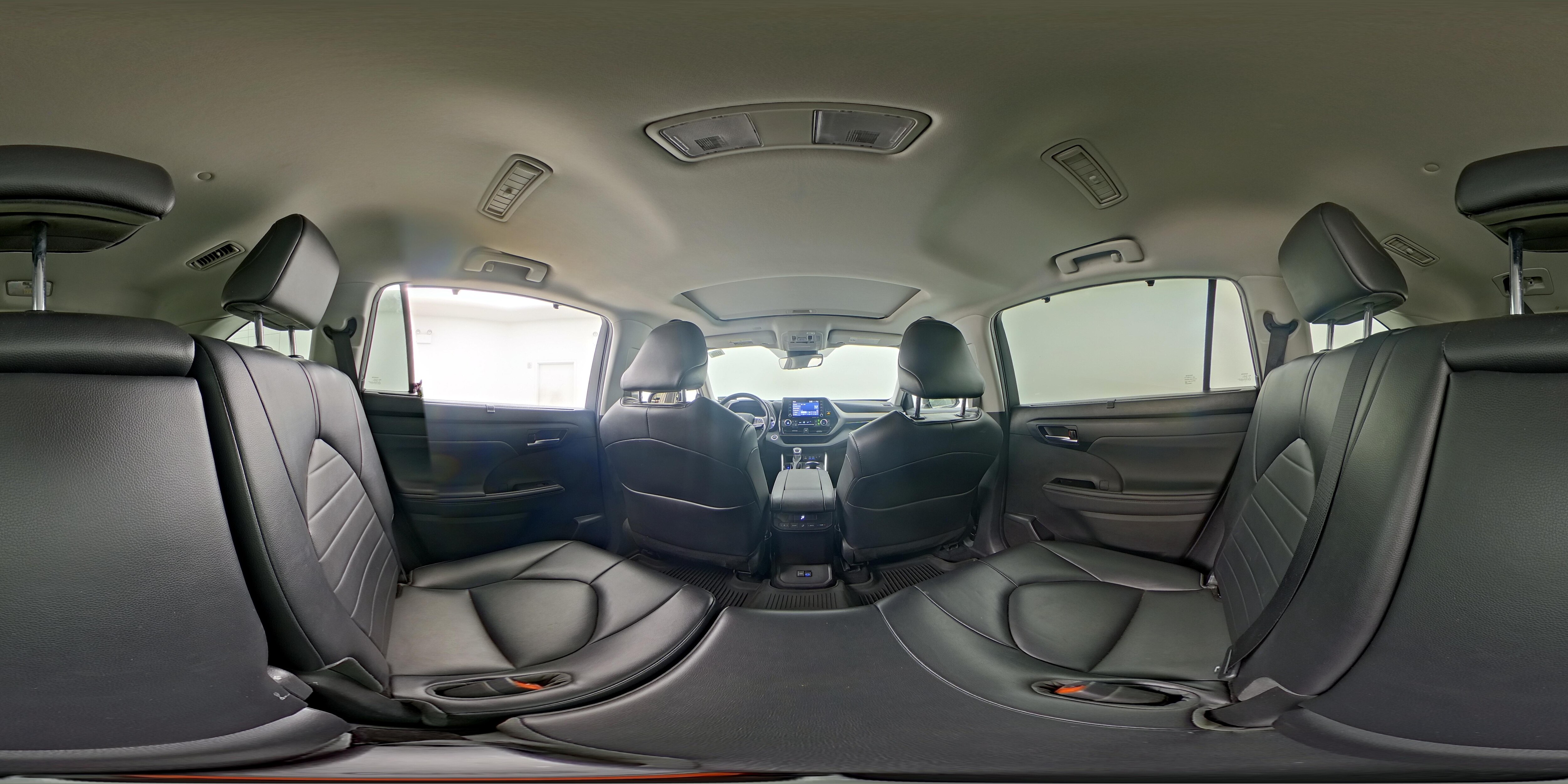 2022 Toyota Highlander XLE - Photo 24