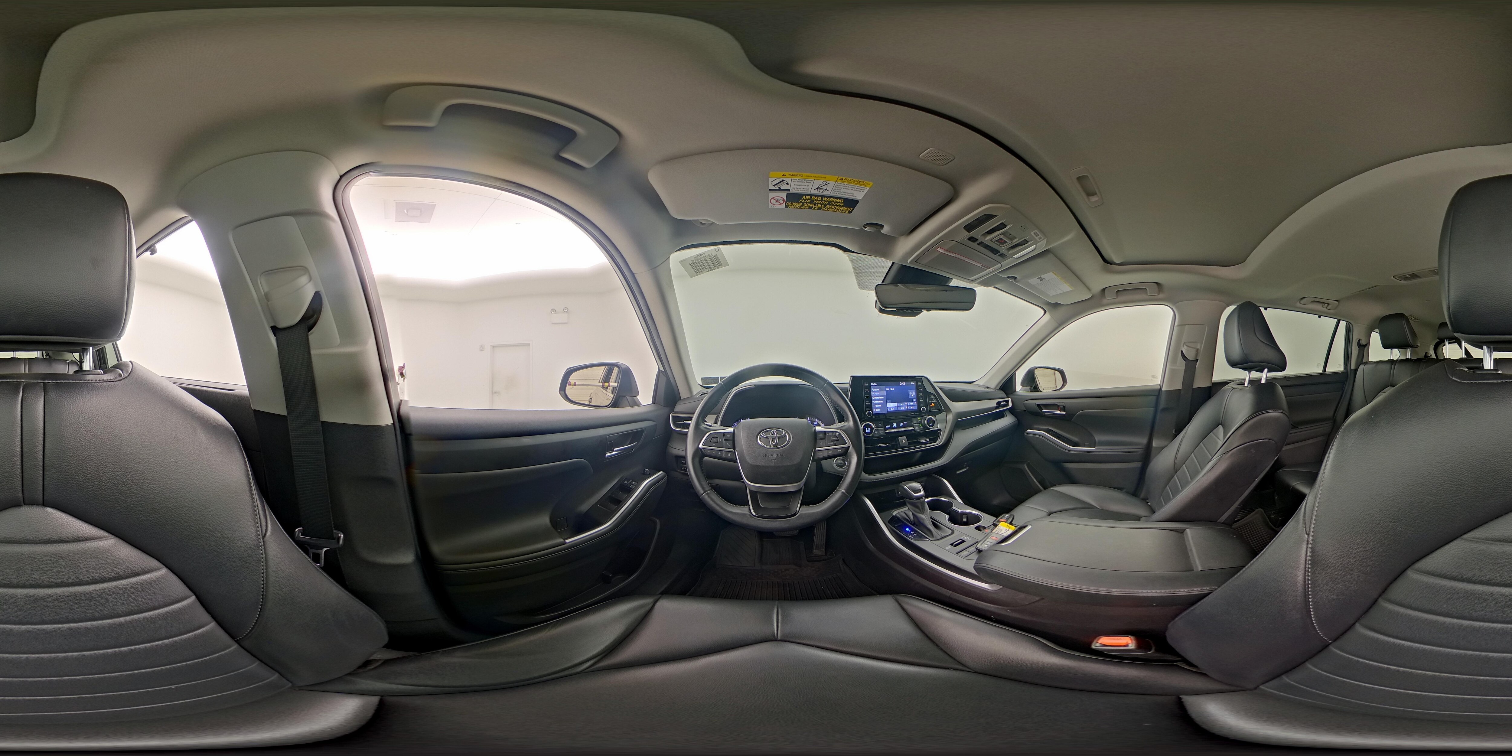 2022 Toyota Highlander XLE - Photo 25