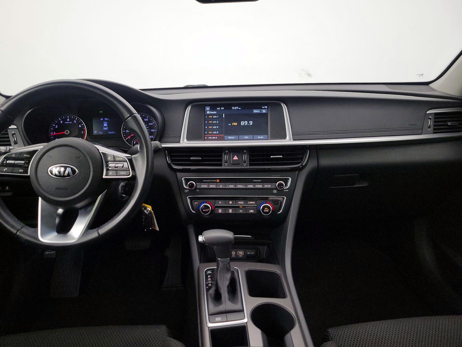 Thumbnail: 2019 Kia Optima - 9