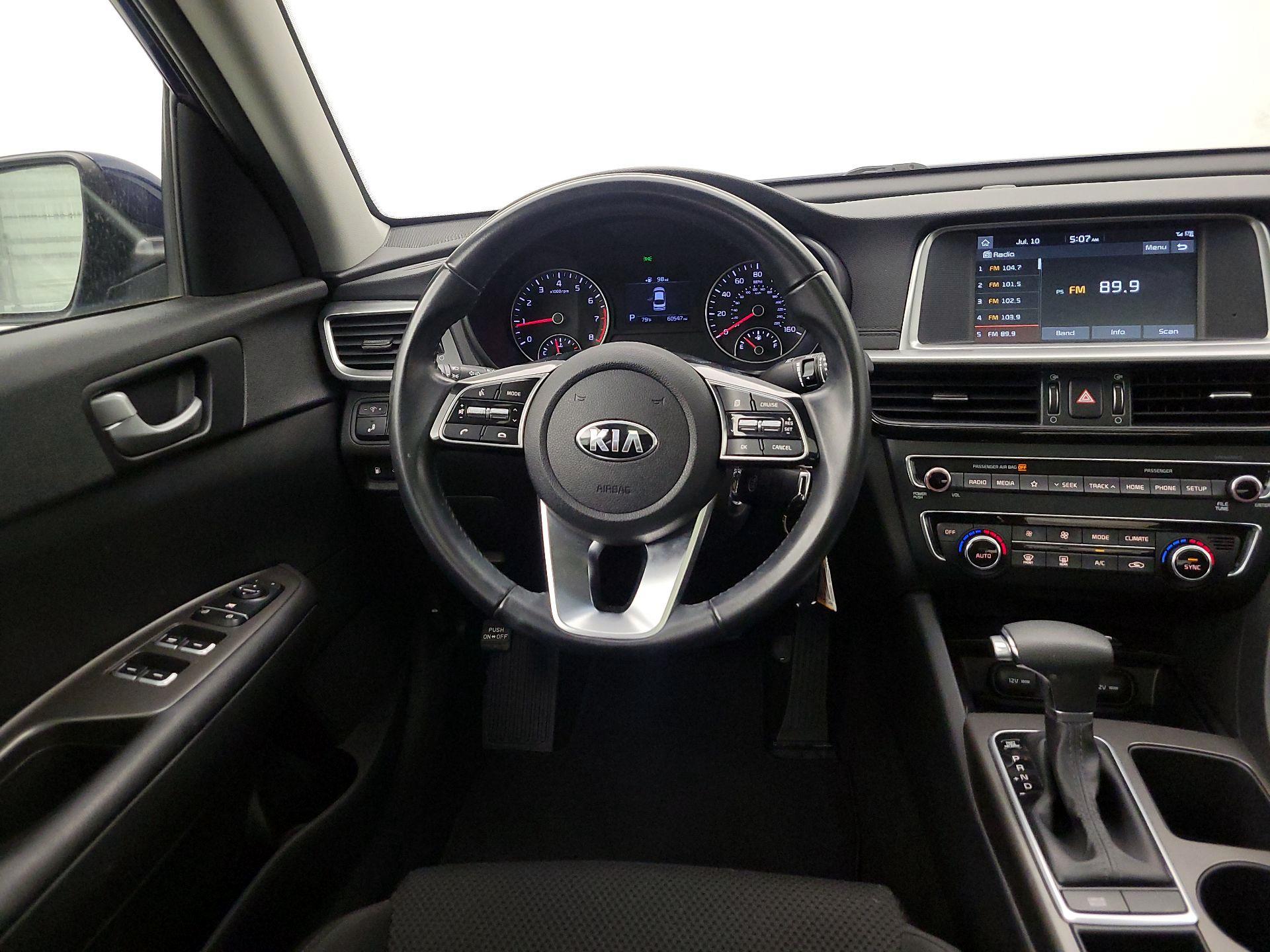 Thumbnail: 2019 Kia Optima - 10