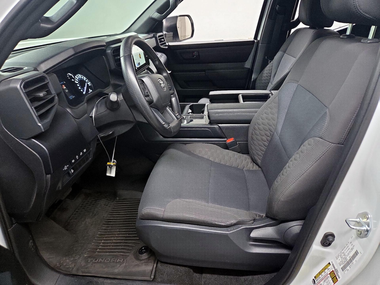 2025 Toyota Tundra SR - Photo 10