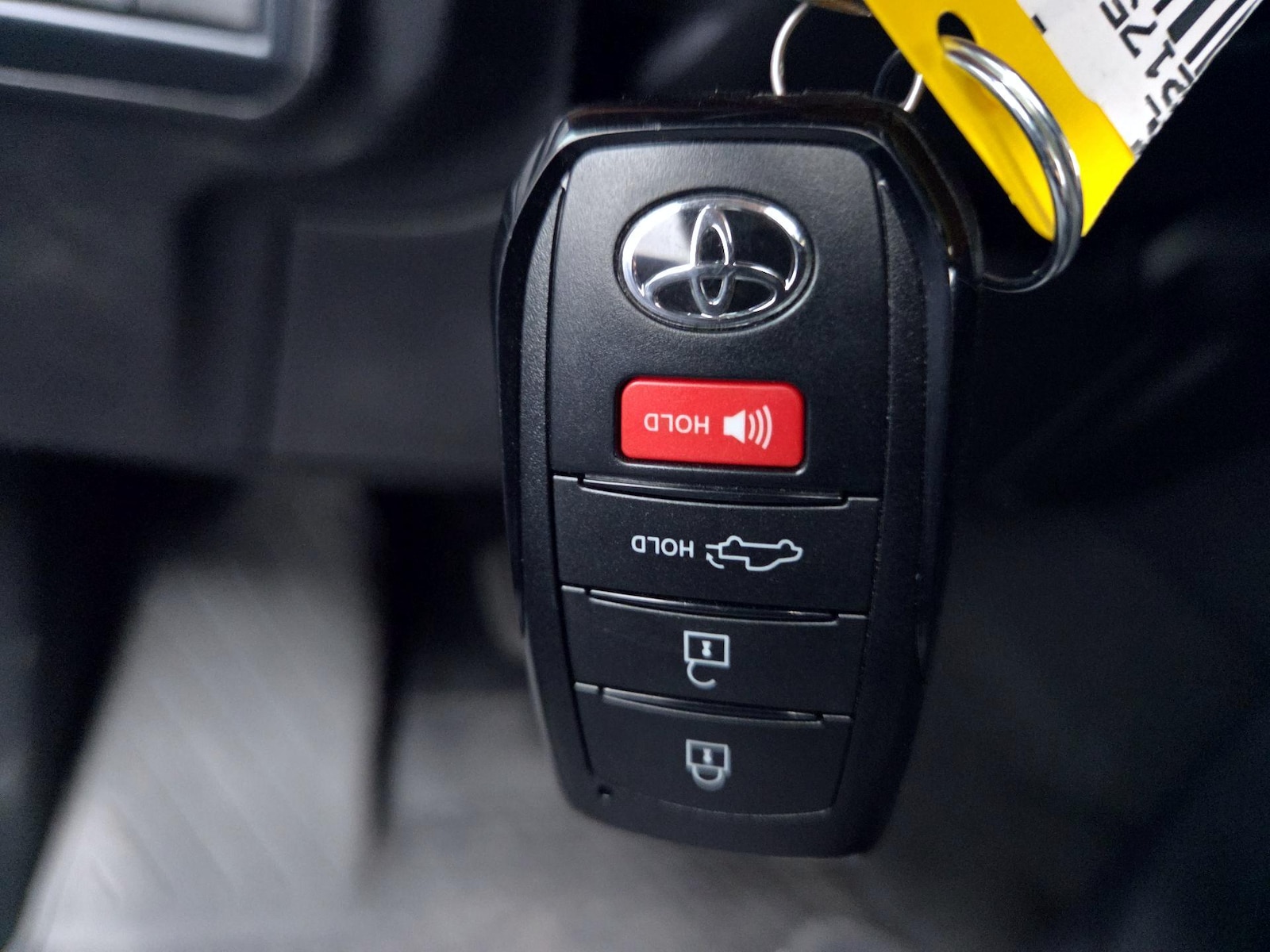 2025 Toyota Tundra SR - Photo 17
