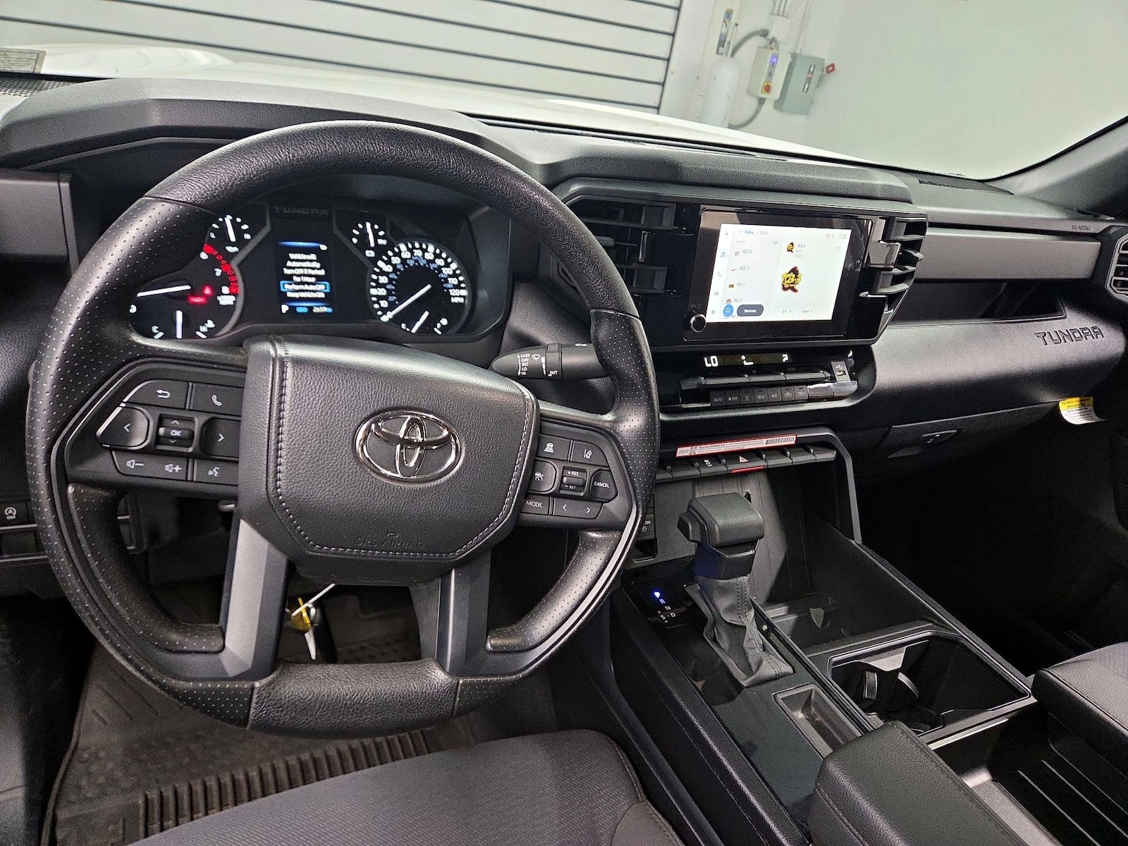 2025 Toyota Tundra SR - Photo 8