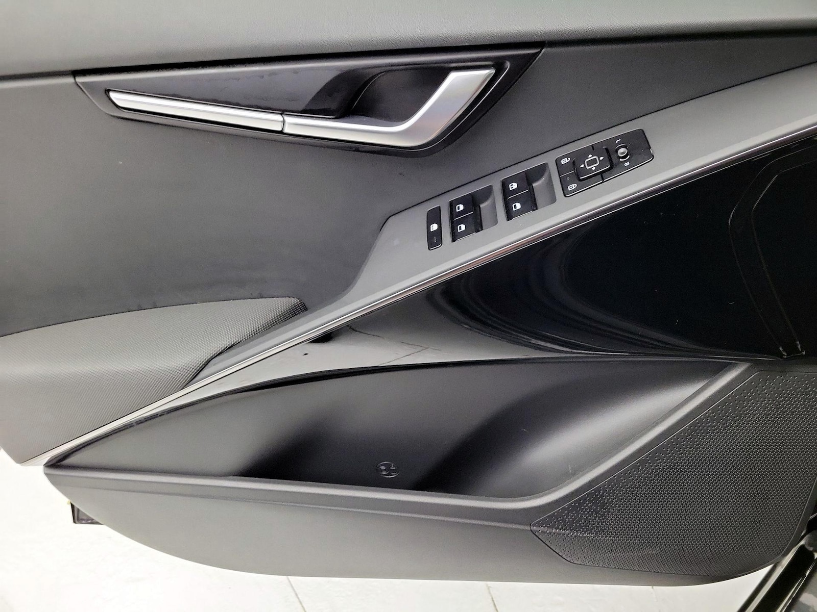 2025 Kia Niro Wind - Photo 13