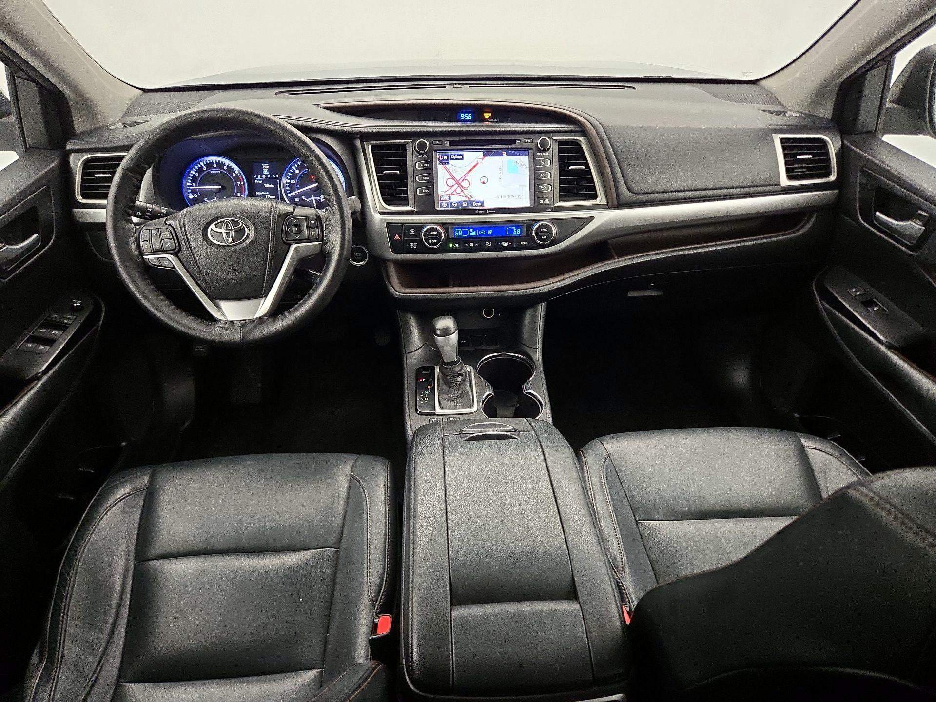 Thumbnail: 2015 Toyota Highlander - 9