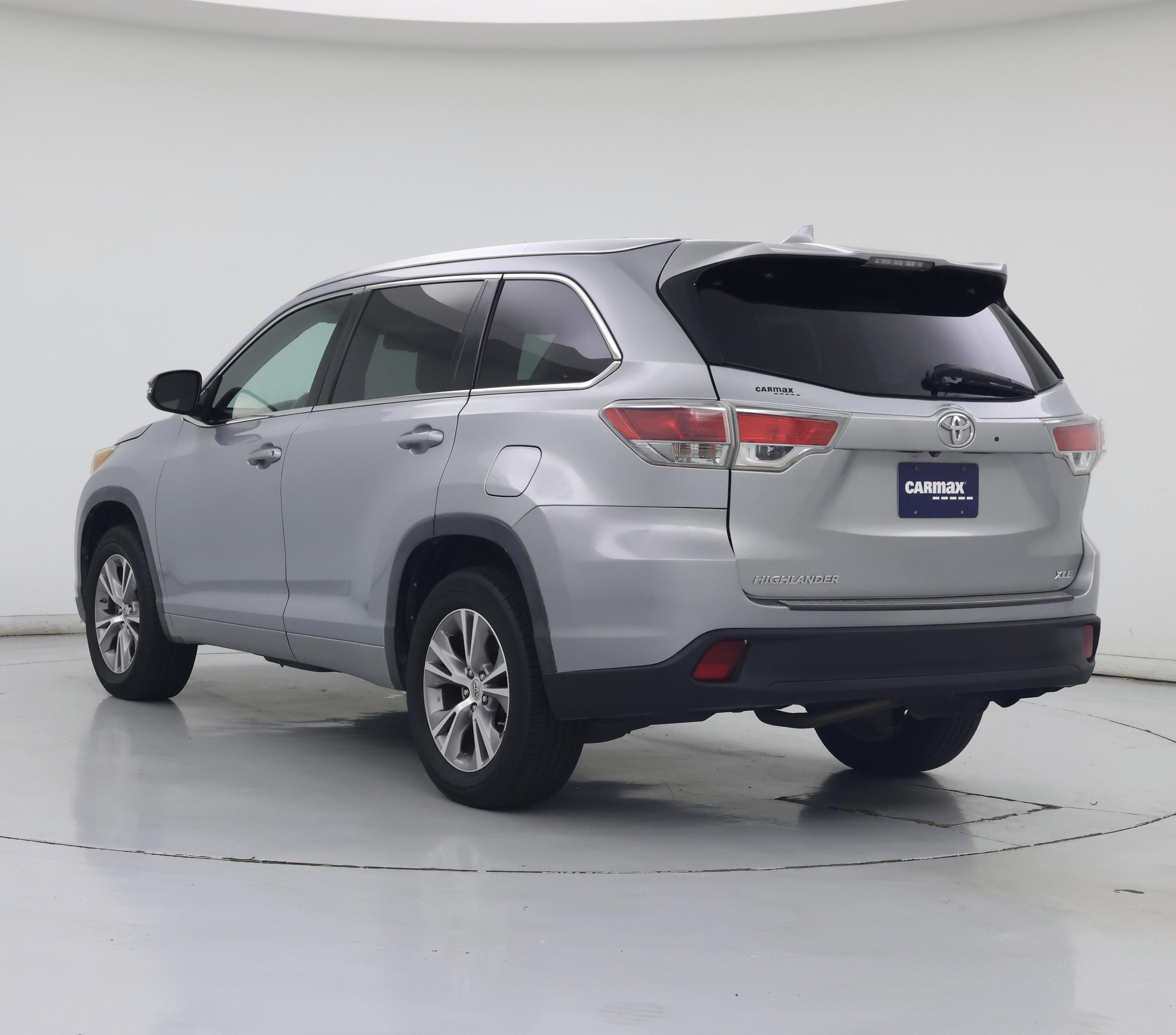 Thumbnail: 2015 Toyota Highlander - 2