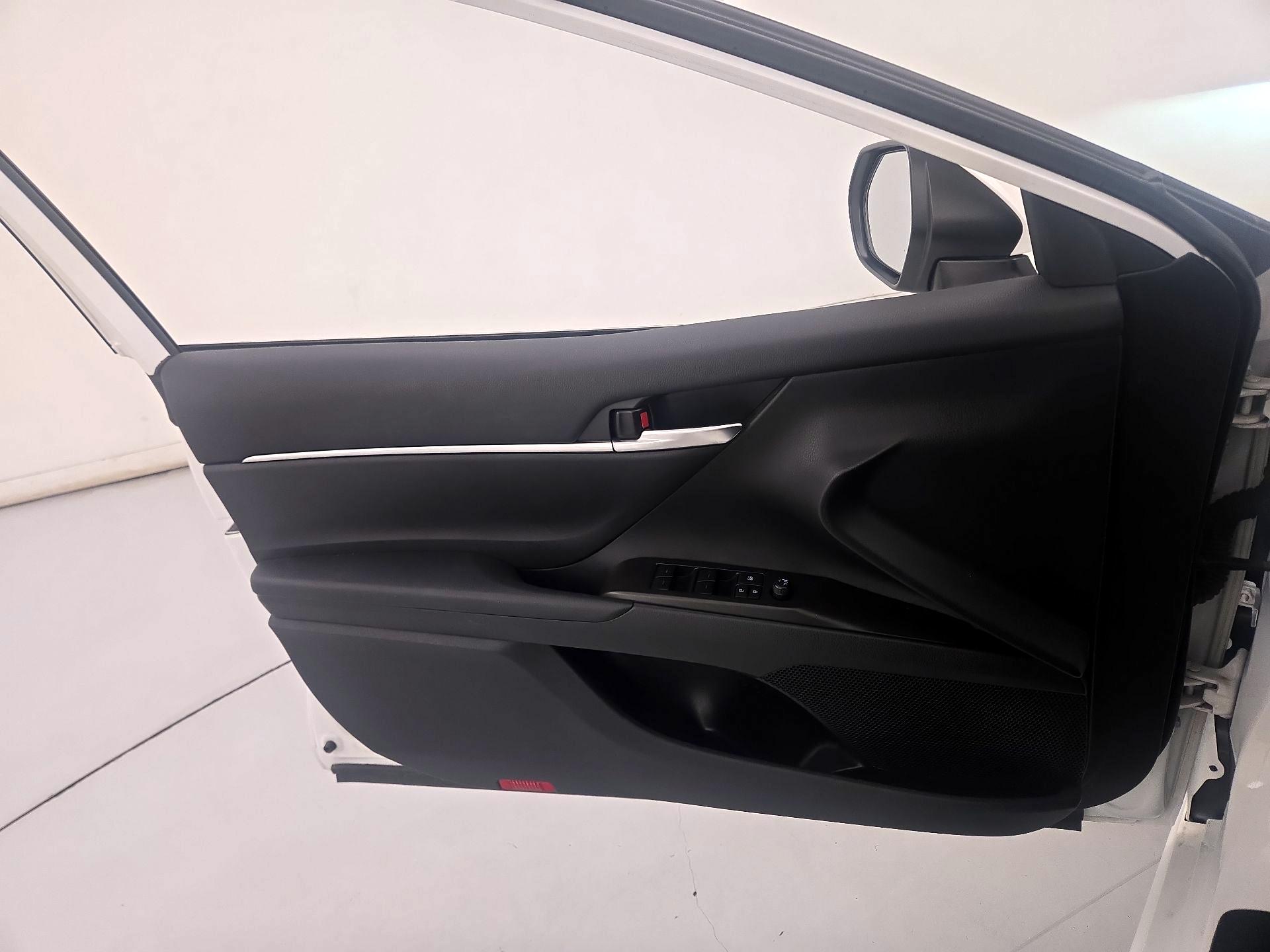 Thumbnail: 2024 Toyota Camry - 12