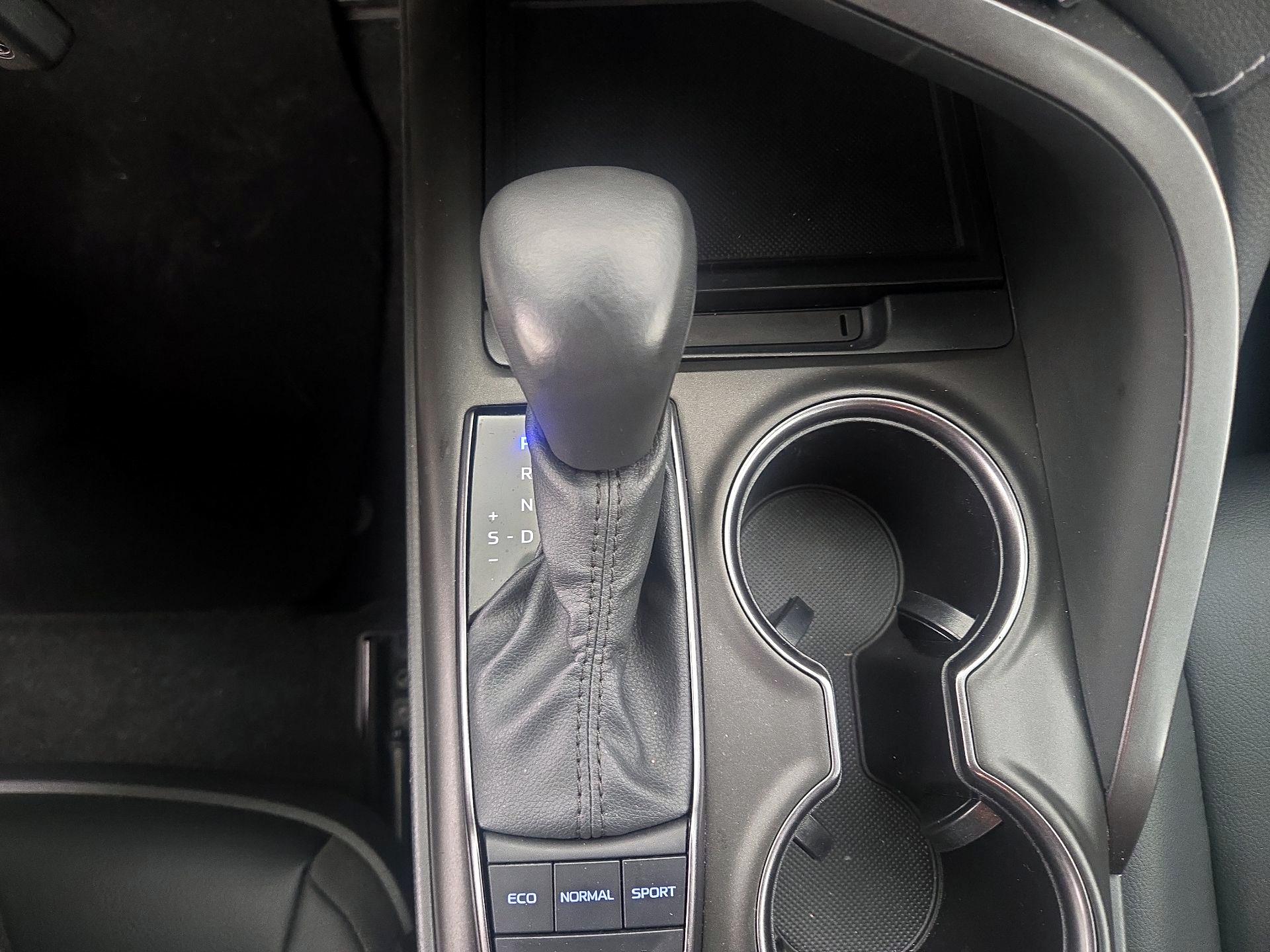 Thumbnail: 2024 Toyota Camry - 17