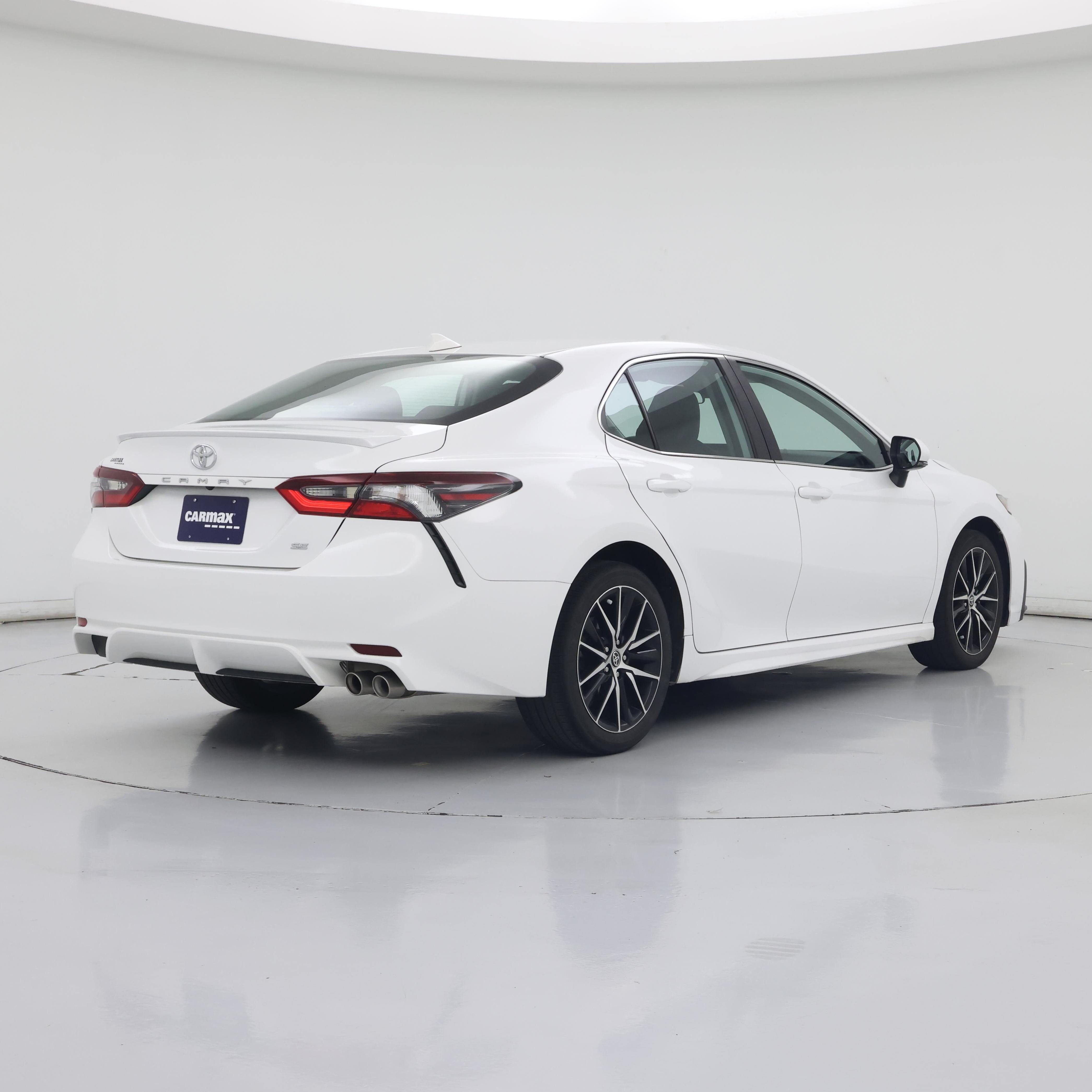 Thumbnail: 2024 Toyota Camry - 8
