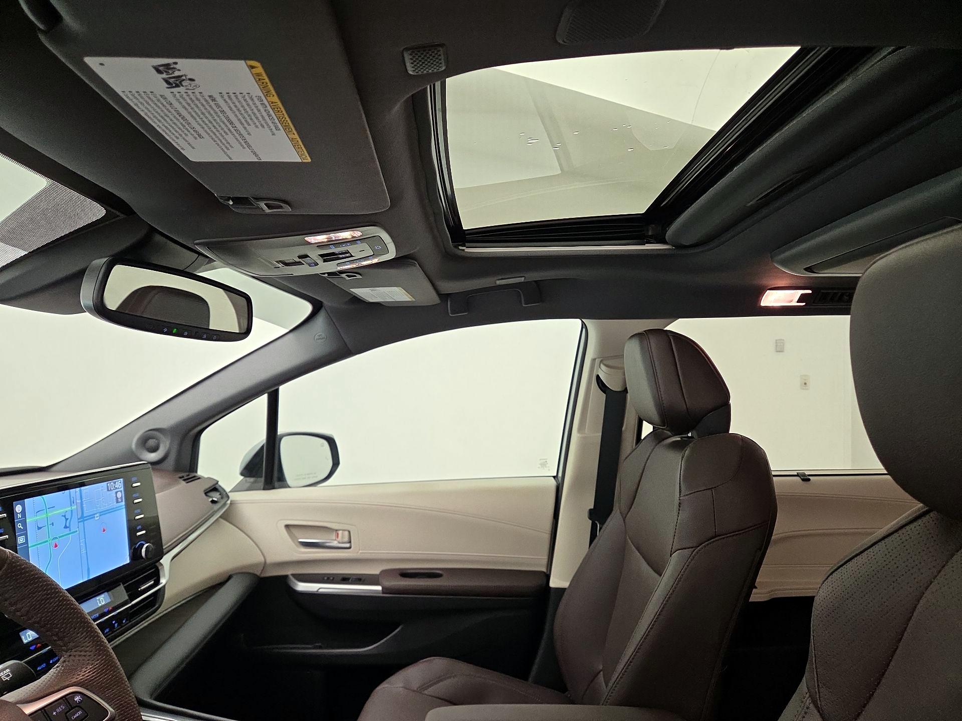 Thumbnail: 2023 Toyota Sienna - 19