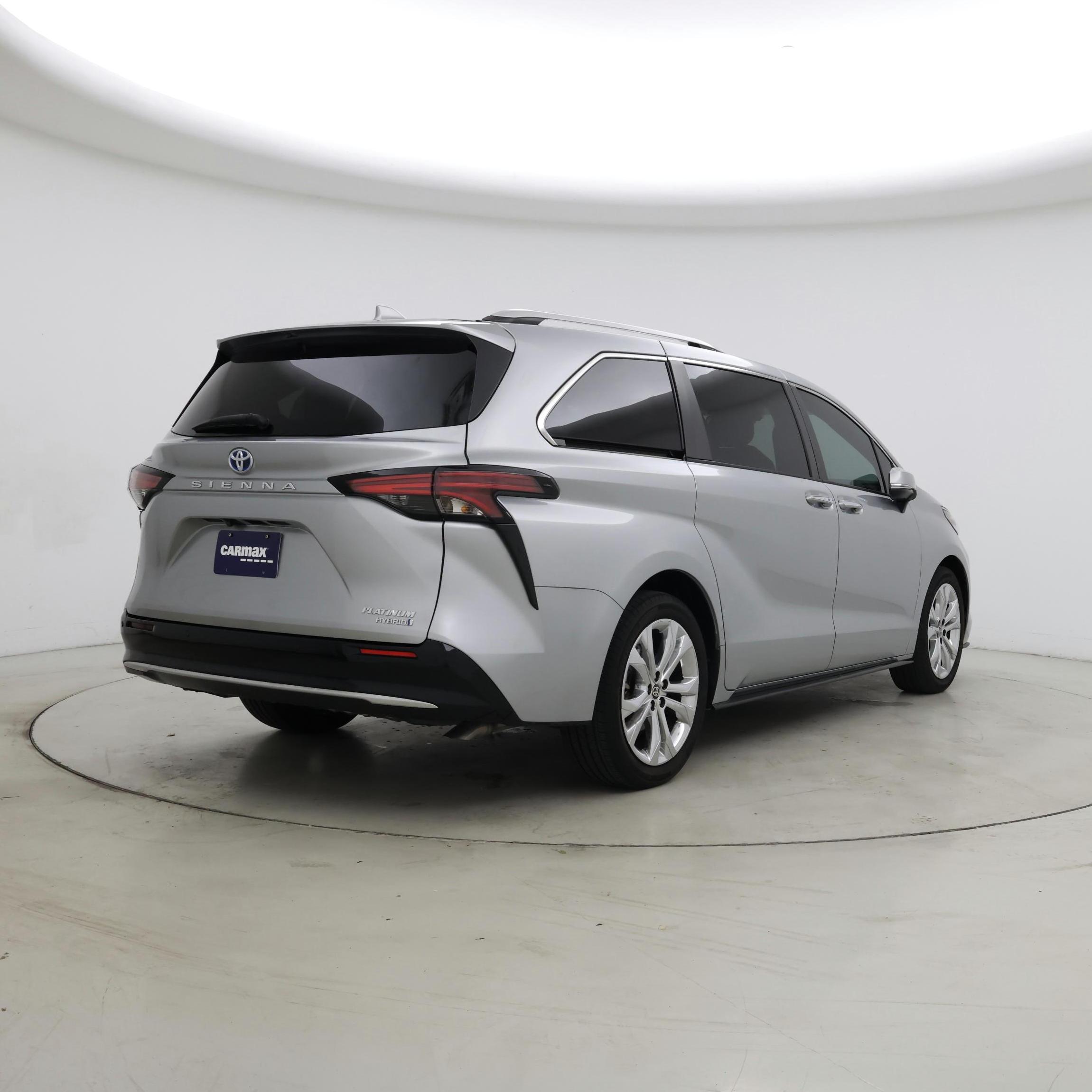 Thumbnail: 2023 Toyota Sienna - 8