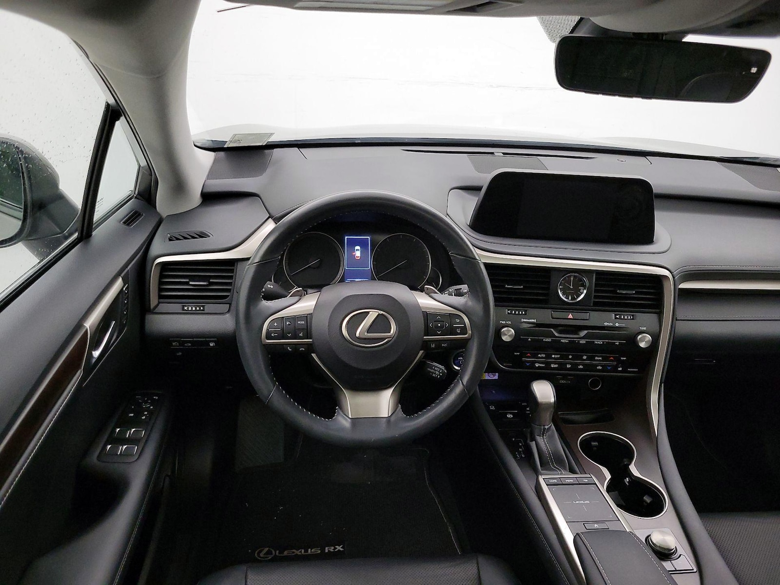 2022 Lexus RX Hybrid 450h - Photo 11