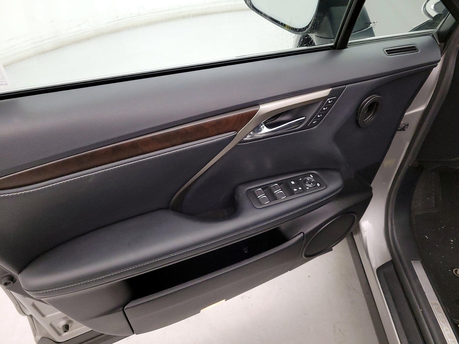 2022 Lexus RX Hybrid 450h - Photo 13