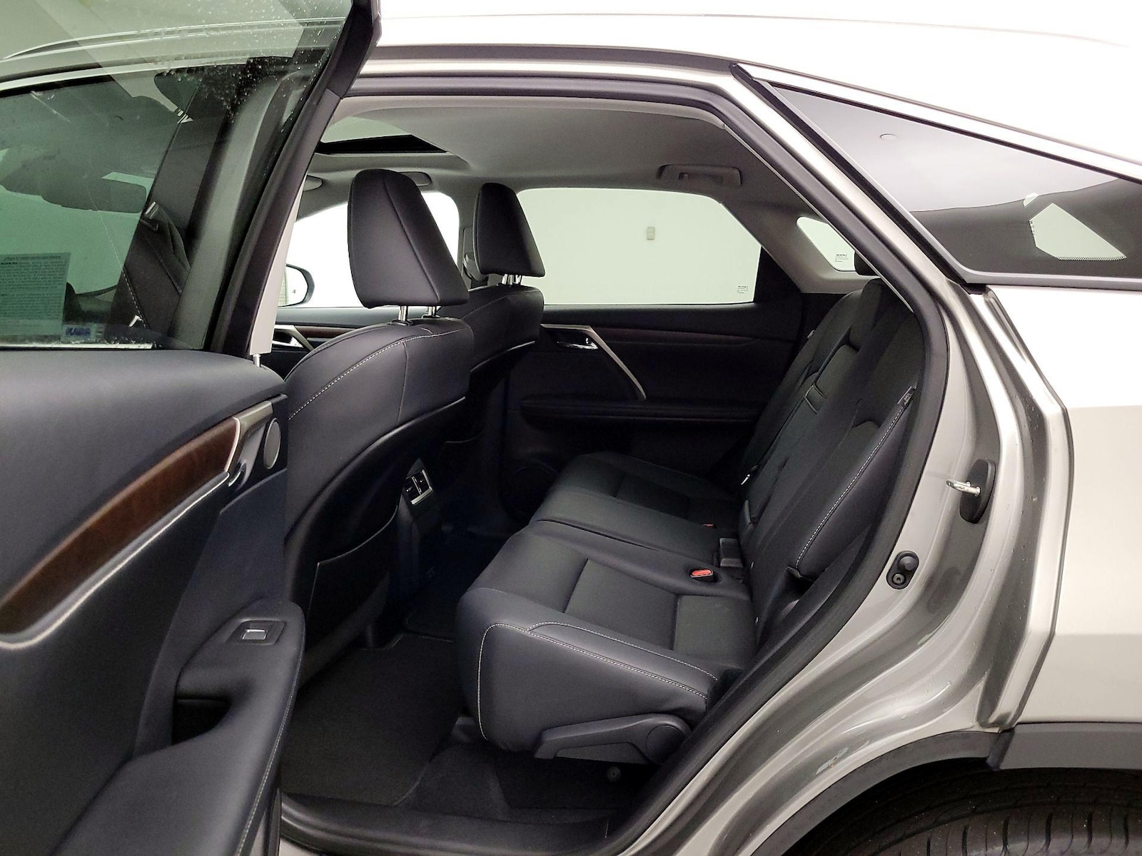 2022 Lexus RX Hybrid 450h - Photo 21