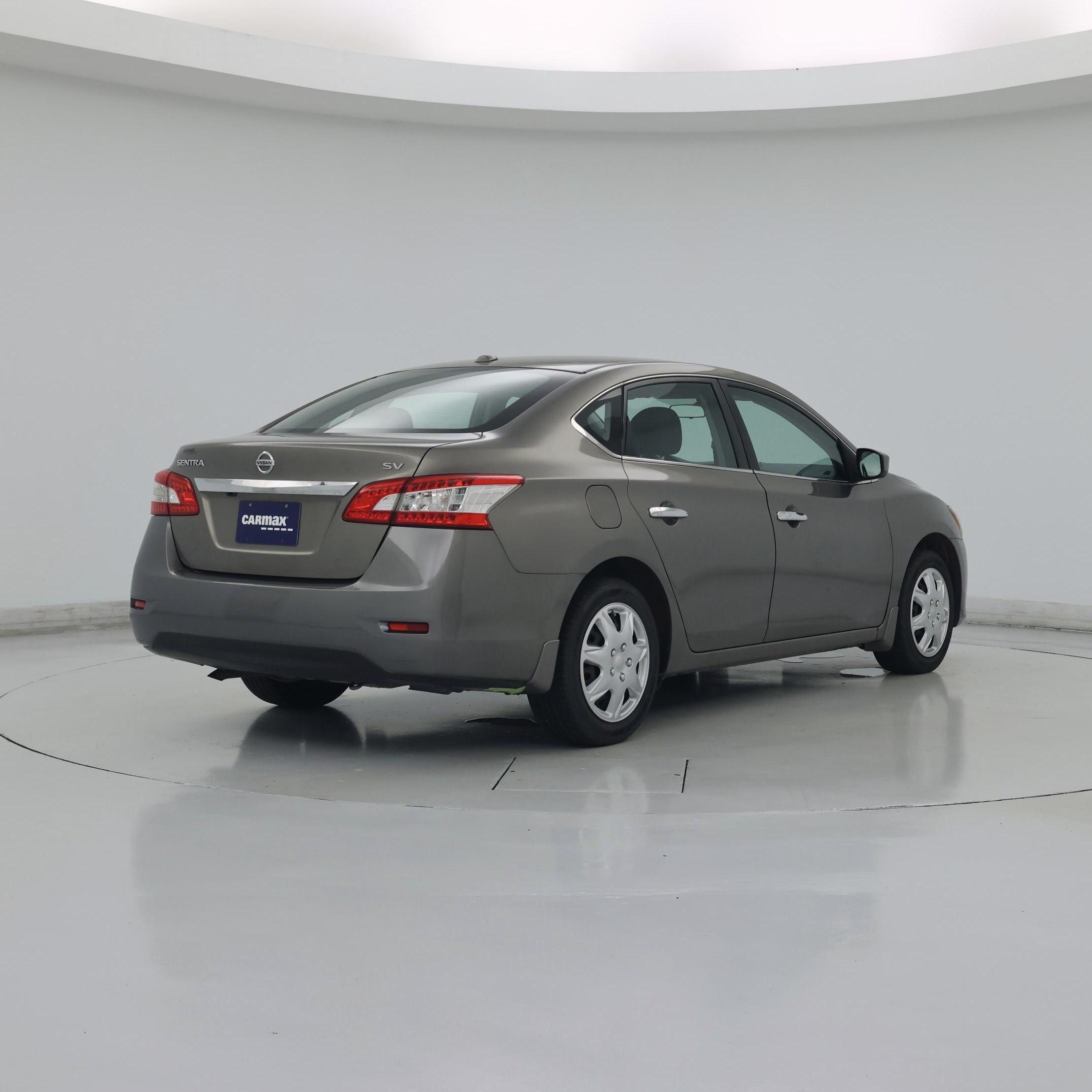Thumbnail: 2015 Nissan Sentra - 8