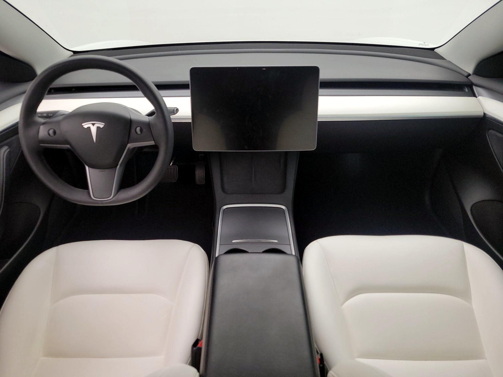 Thumbnail: 2021 Tesla Model 3 - 9