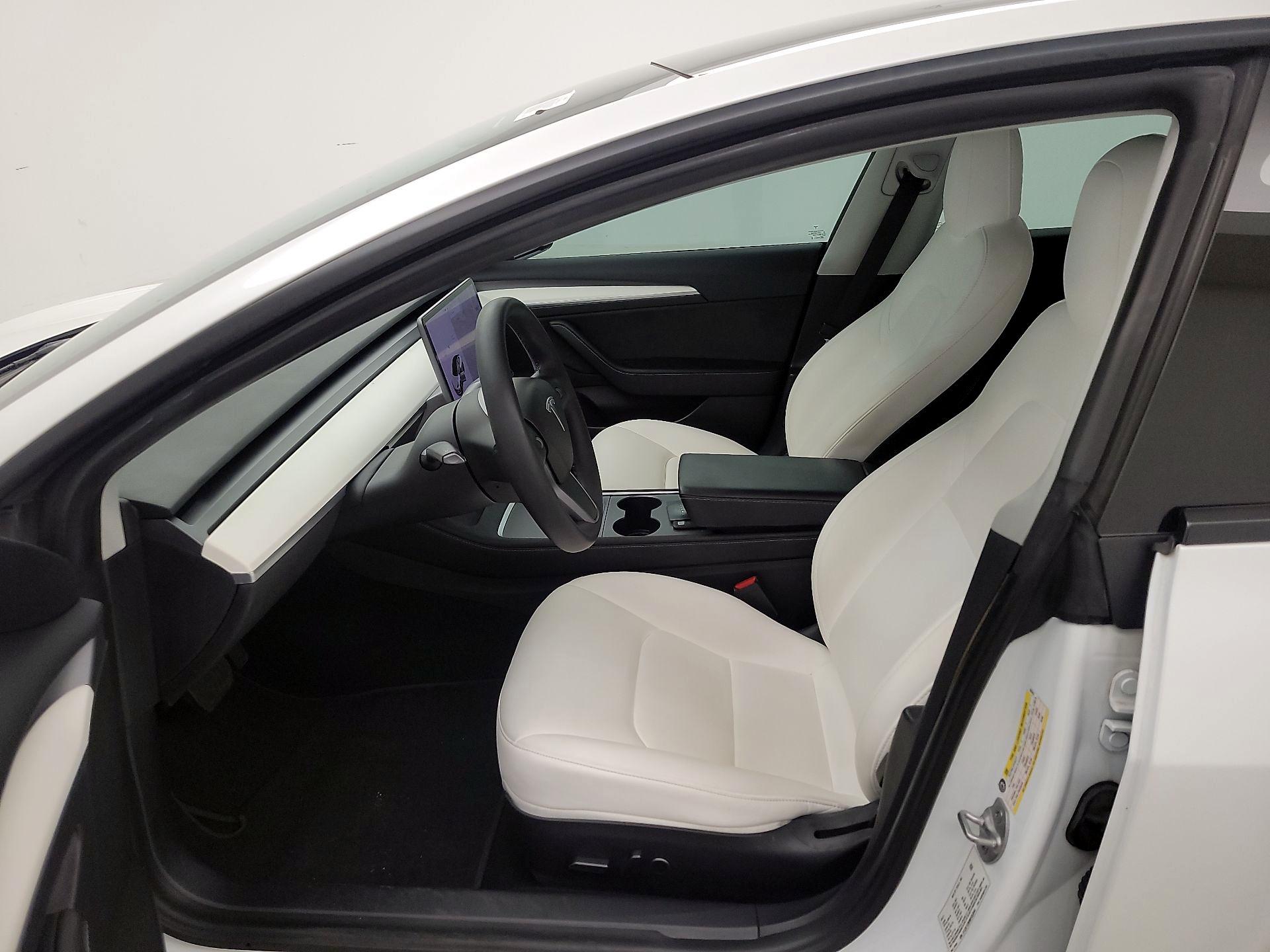 Thumbnail: 2021 Tesla Model 3 - 11