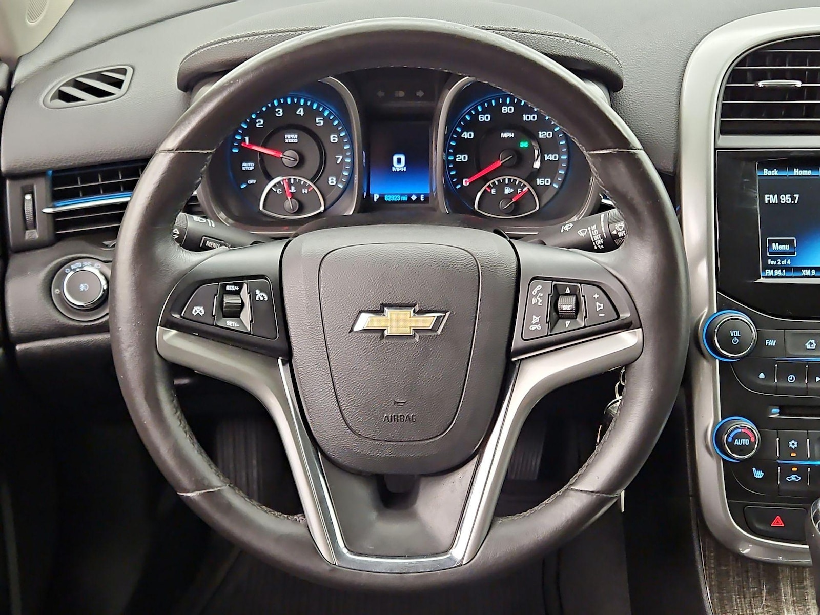 2015 Chevrolet Malibu 1LZ - Photo 11