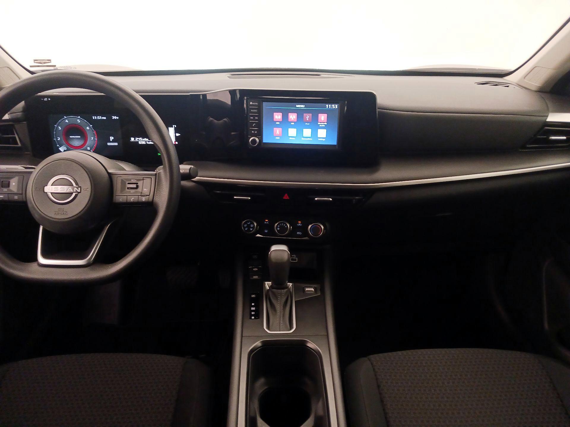 Thumbnail: 2025 Nissan Kicks - 9