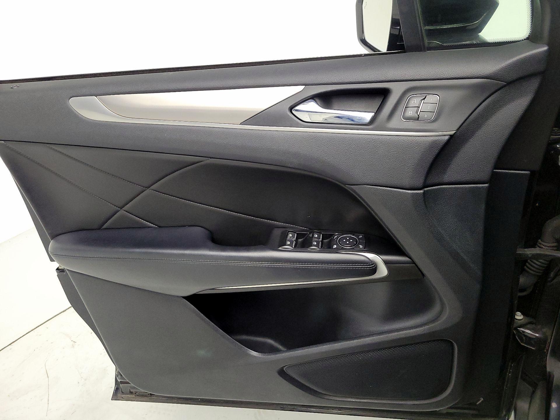 Thumbnail: 2019 Lincoln MKC - 12