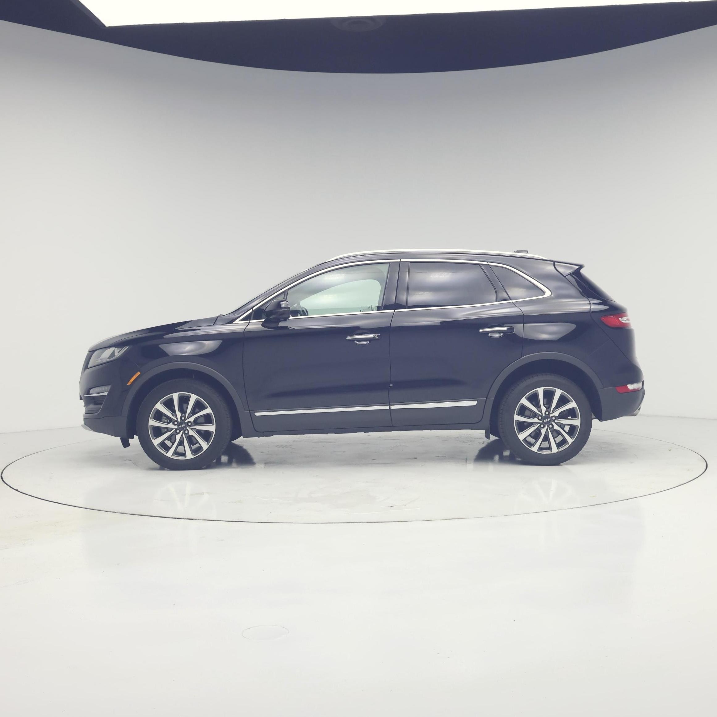 Thumbnail: 2019 Lincoln MKC - 3