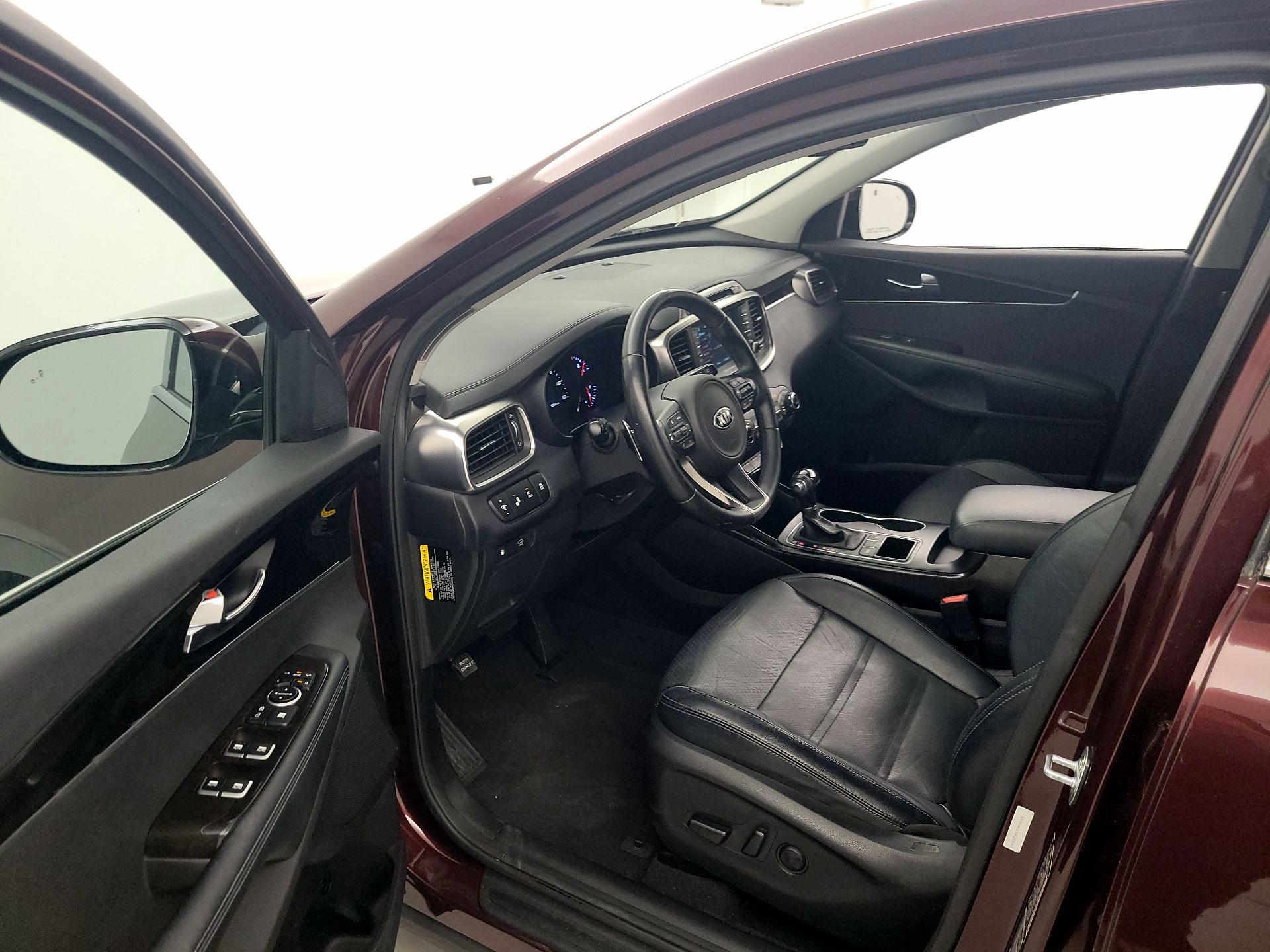 Thumbnail: 2017 Kia Sorento - 11