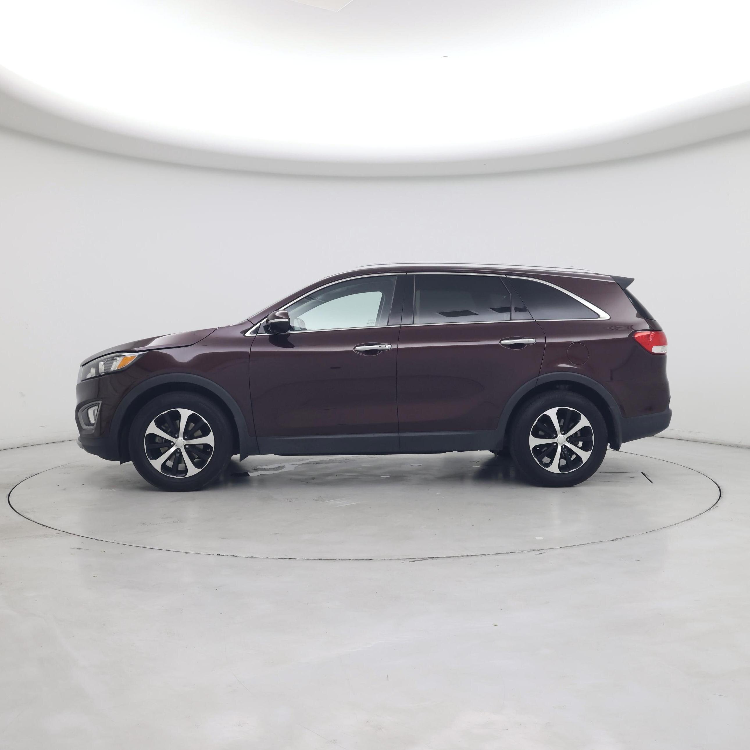 Thumbnail: 2017 Kia Sorento - 3