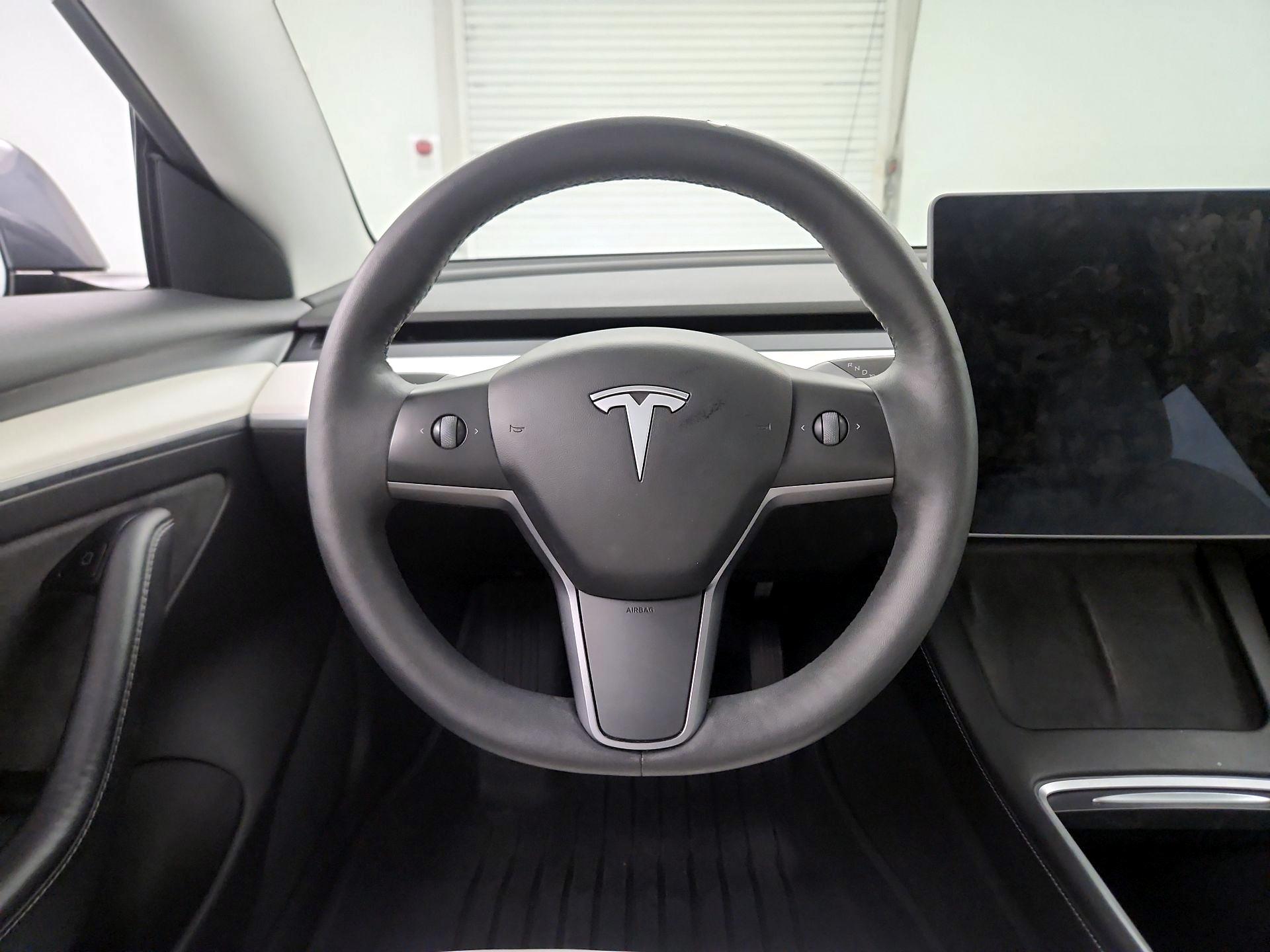 Thumbnail: 2021 Tesla Model 3 - 10