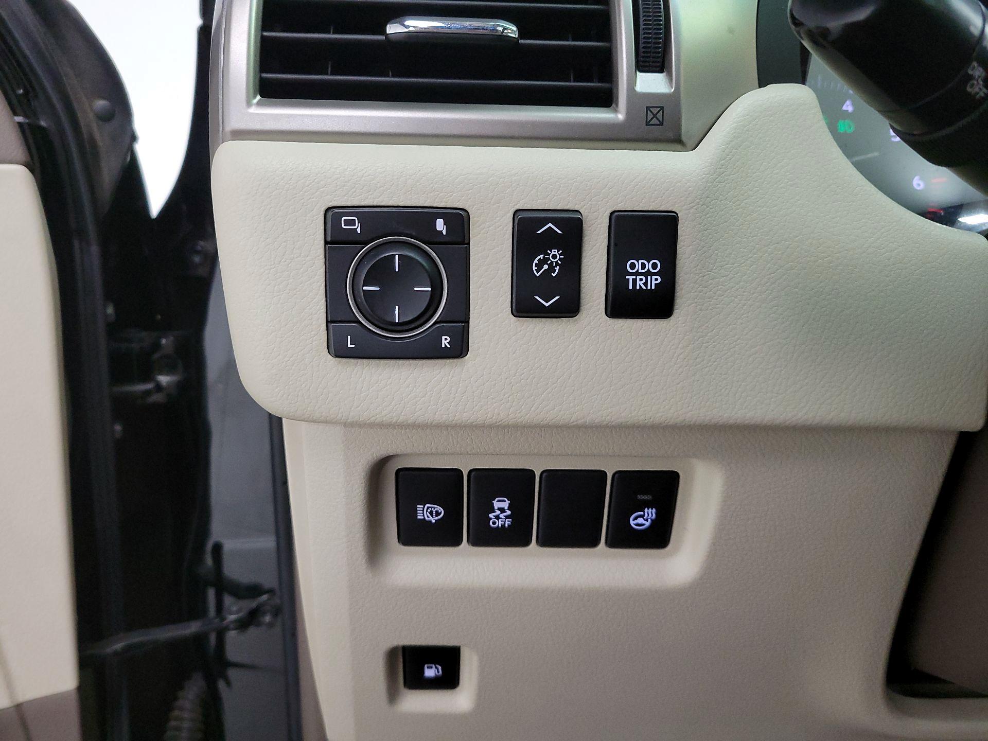 Thumbnail: 2015 Lexus GX - 13