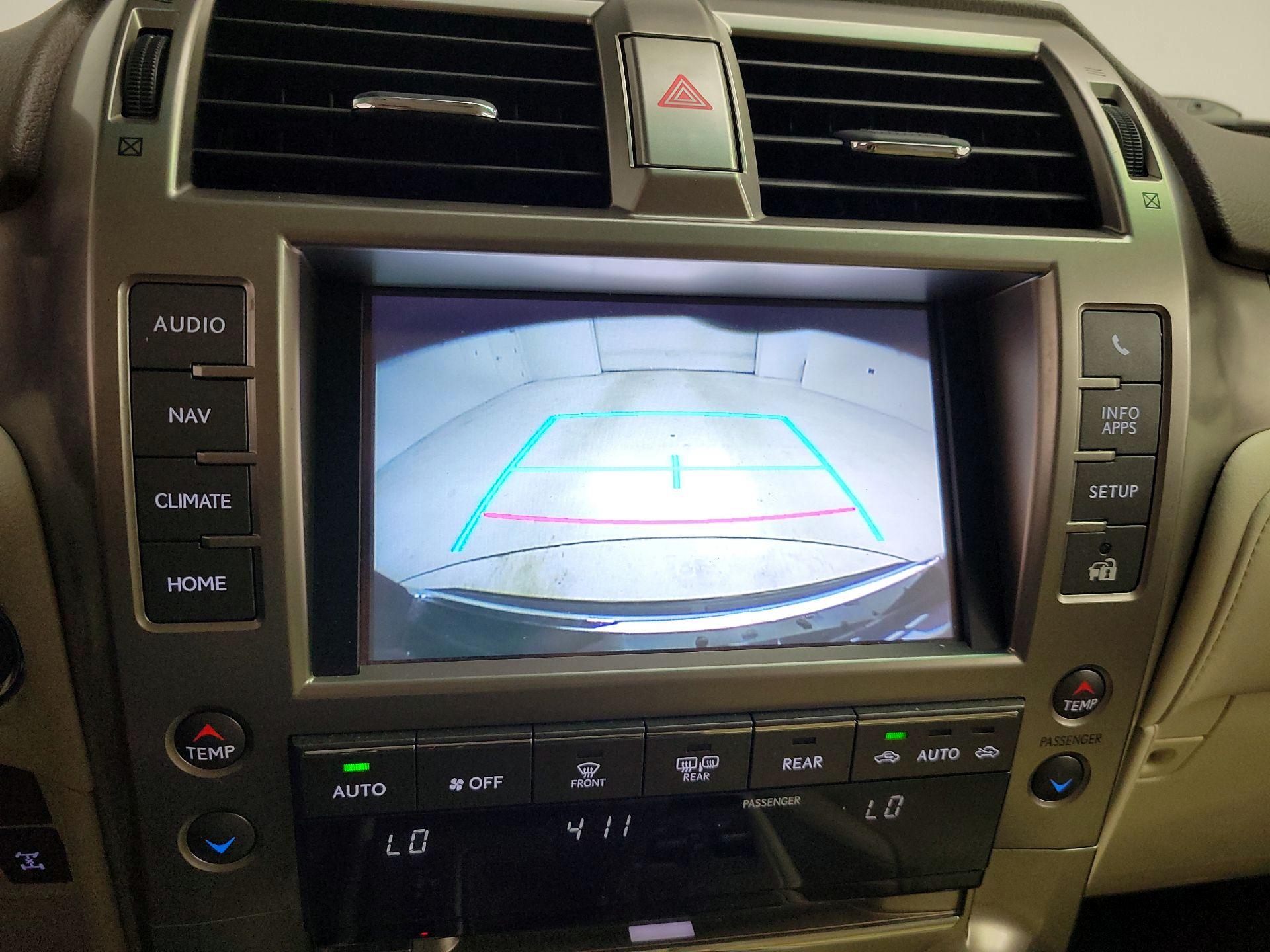 Thumbnail: 2015 Lexus GX - 15