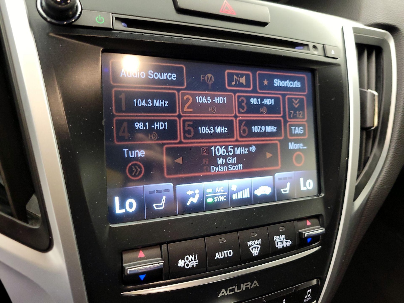 2015 Acura TLX Technology Package - Photo 17