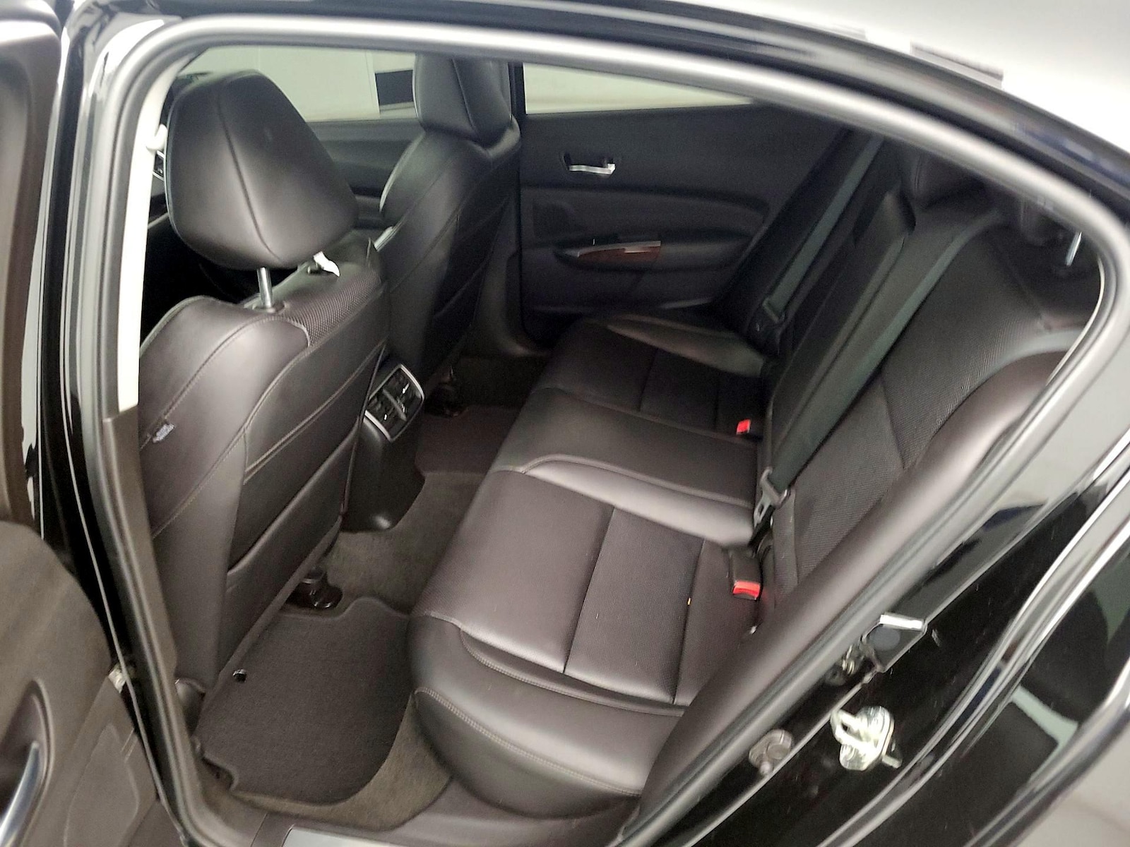 2015 Acura TLX Technology Package - Photo 21