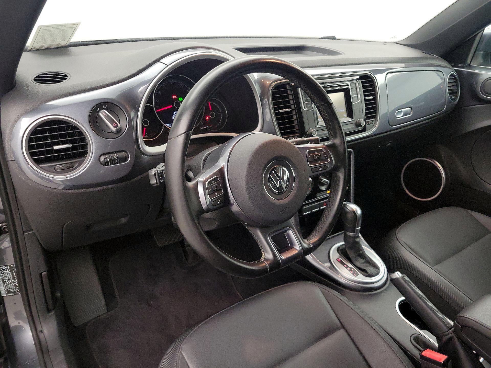 Thumbnail: 2018 Volkswagen Beetle - 9