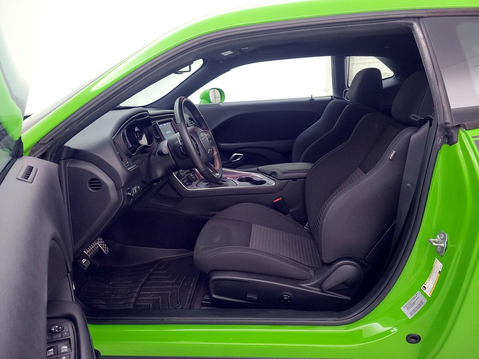 Power Seat(s) & Side Airbags